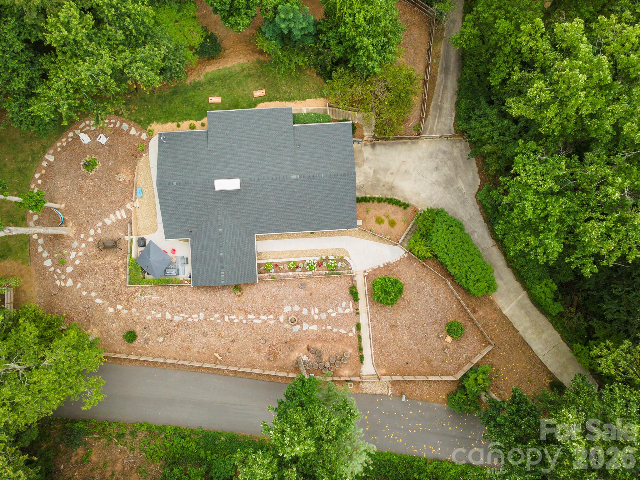 Single Family Residence at 53 Vanderbilt Terrace, Asheville, photo 5 of 45