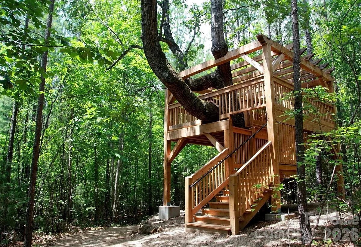 Tree House on Community Walking Trail - 6243 Scuttle Lane, Denver