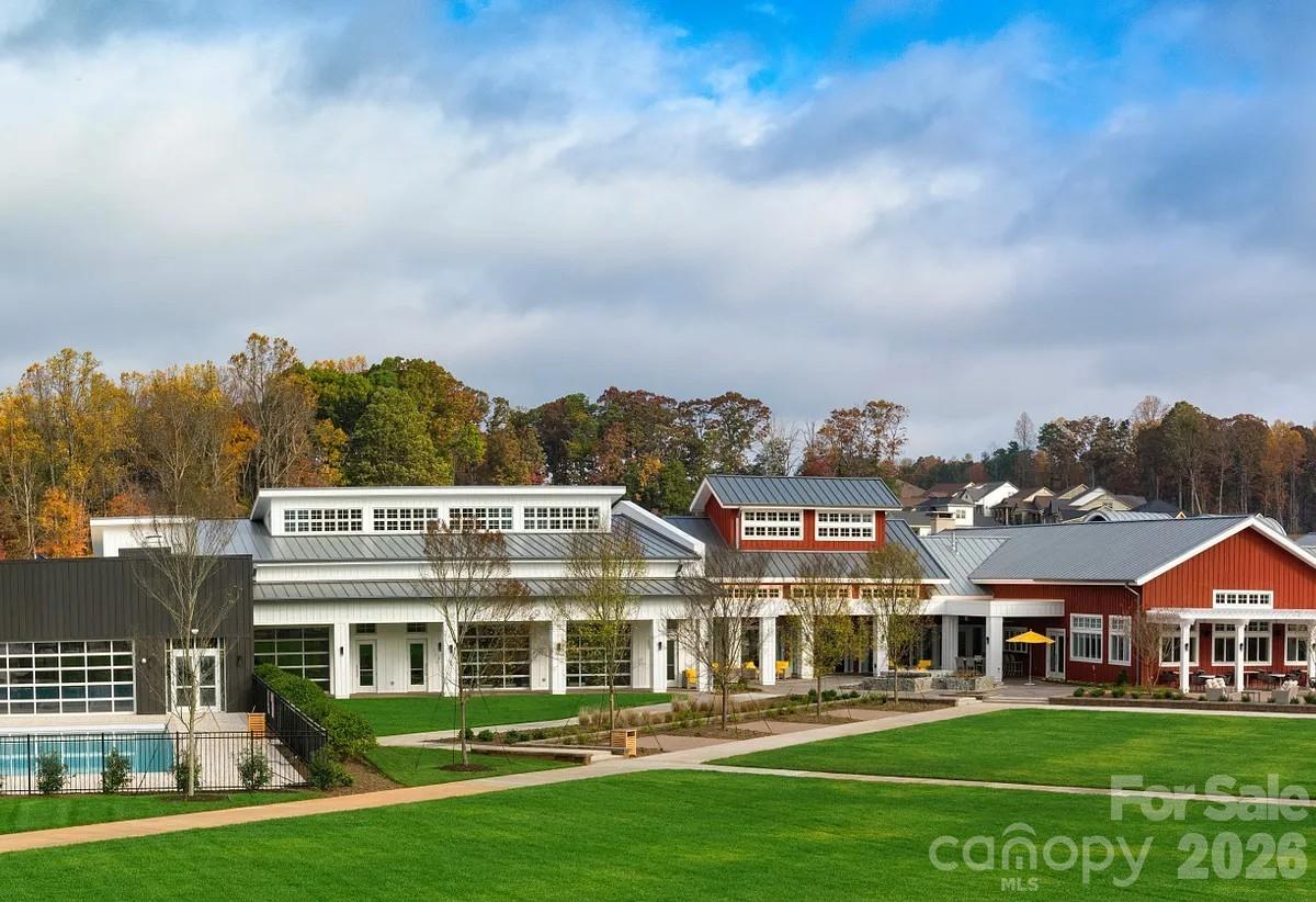 Twin Mills Club - 6243 Scuttle Lane, Denver