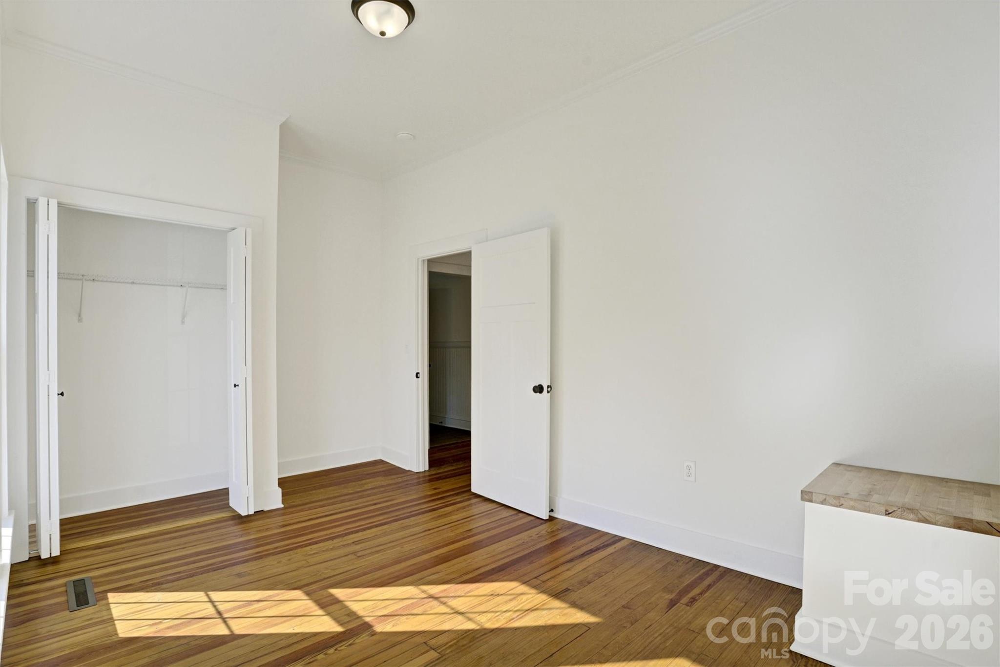 Single Family Residence at 304 Misenheimer Drive NW, Concord, photo 11 of 26