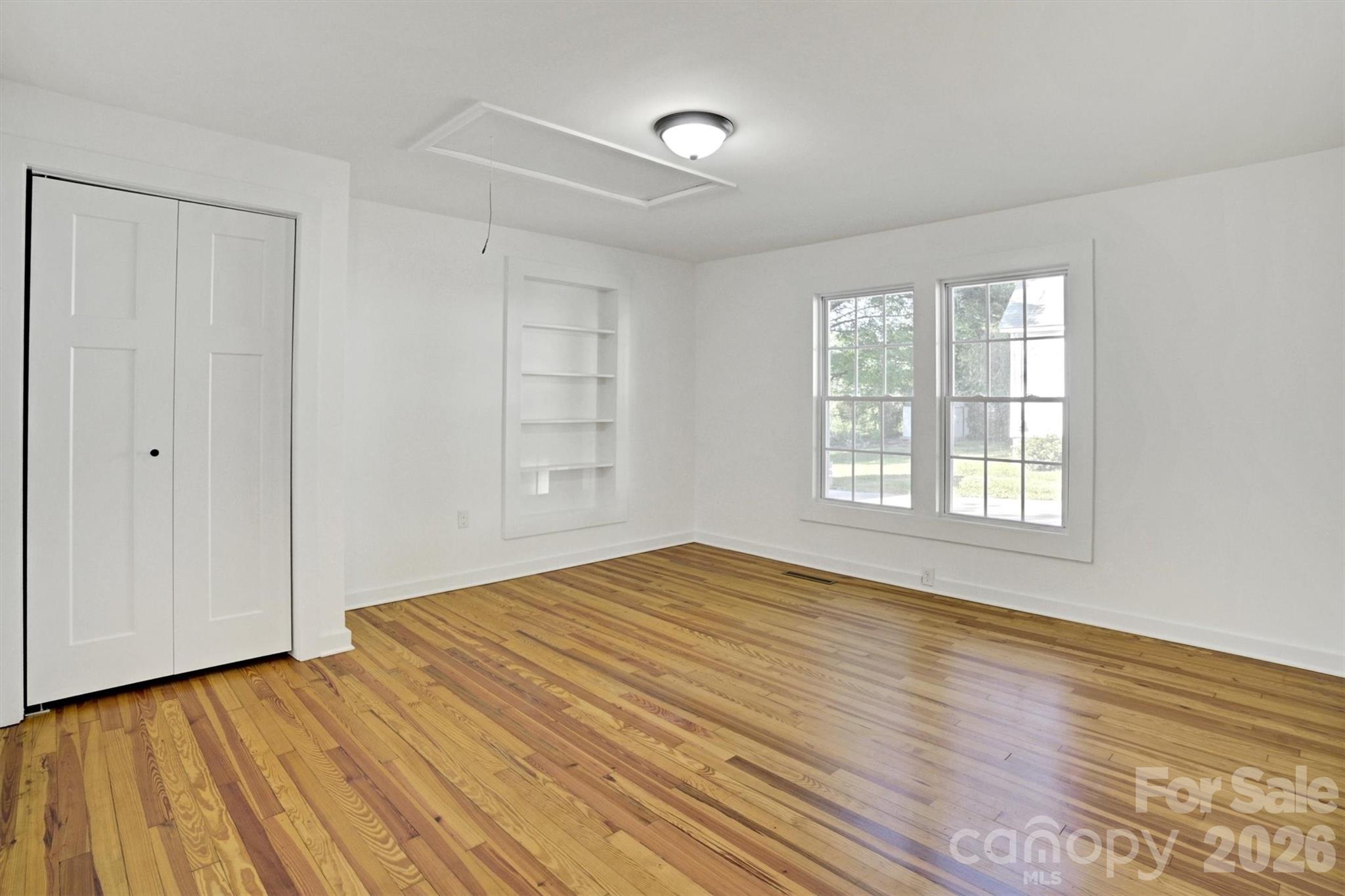 Single Family Residence at 304 Misenheimer Drive NW, Concord, photo 16 of 26