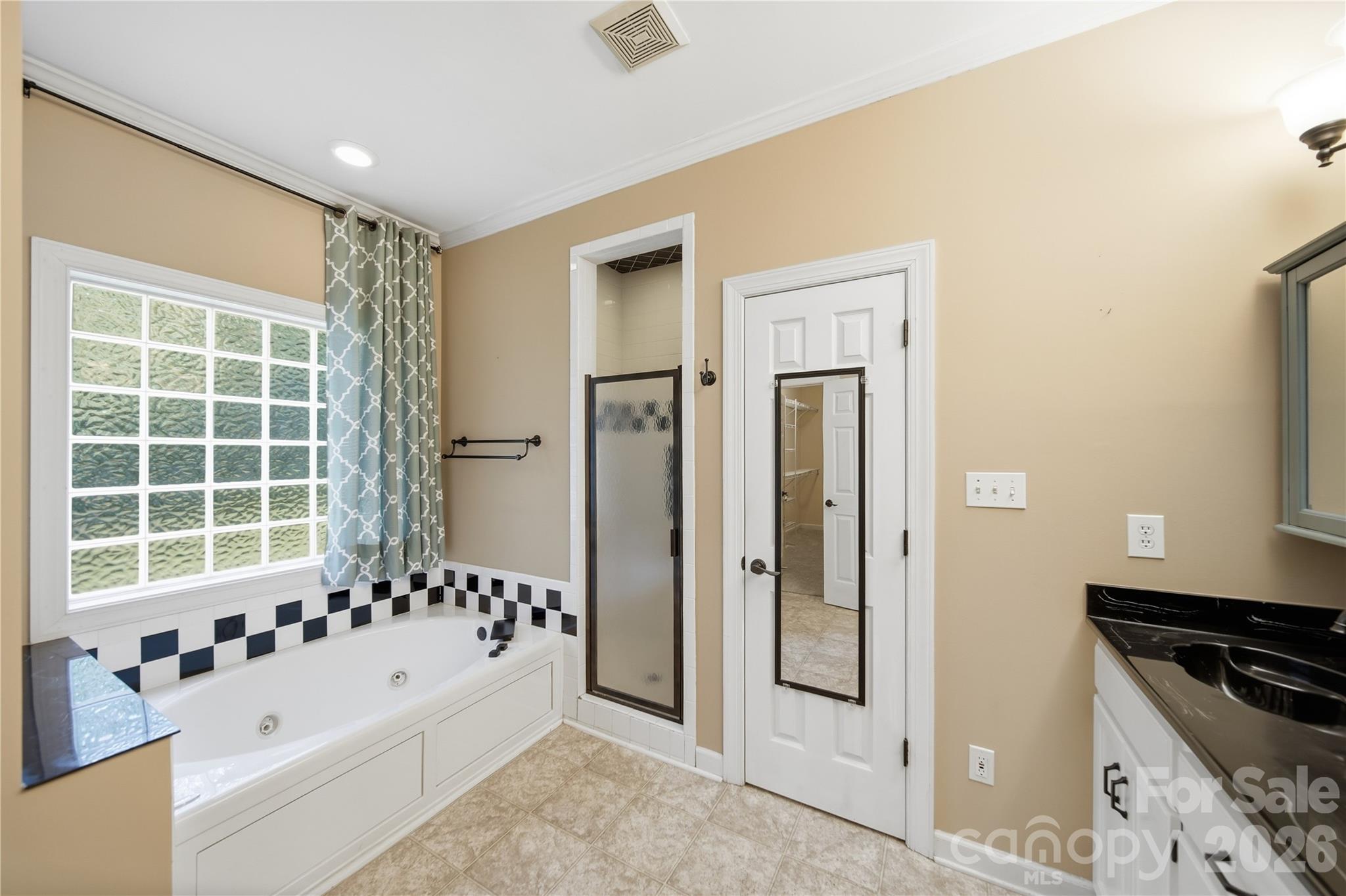 Single Family Residence at 4619 Lenden Hall Court, Gastonia, photo 22 of 45