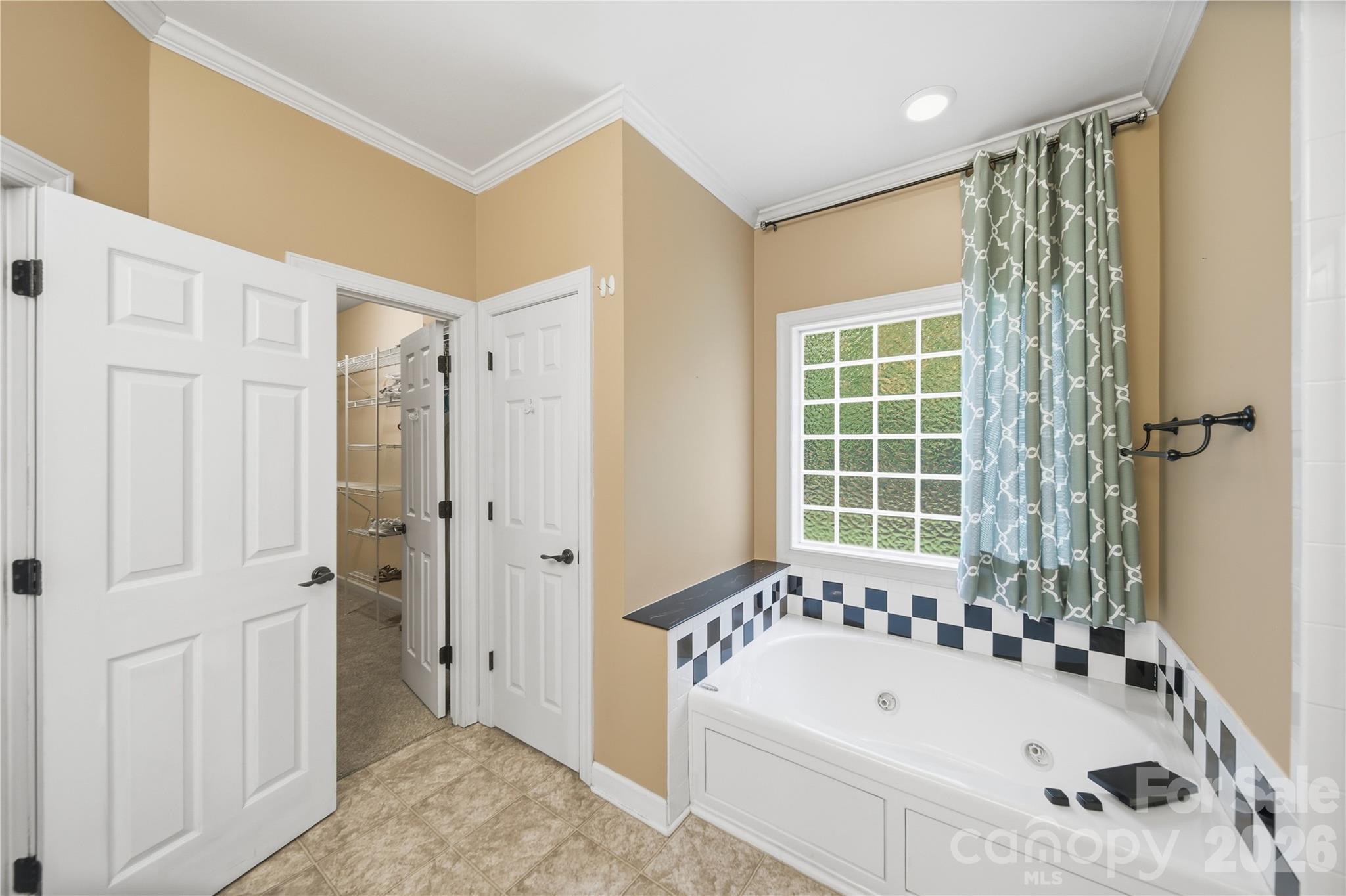 Single Family Residence at 4619 Lenden Hall Court, Gastonia, photo 24 of 45