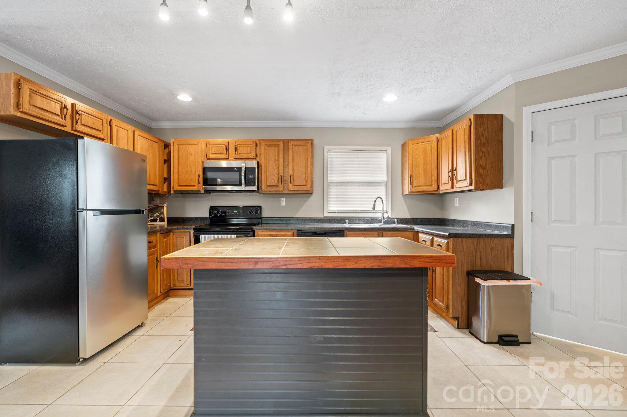 Duplex at 540 Duncan Creek Road, Fletcher, photo 14 of 45