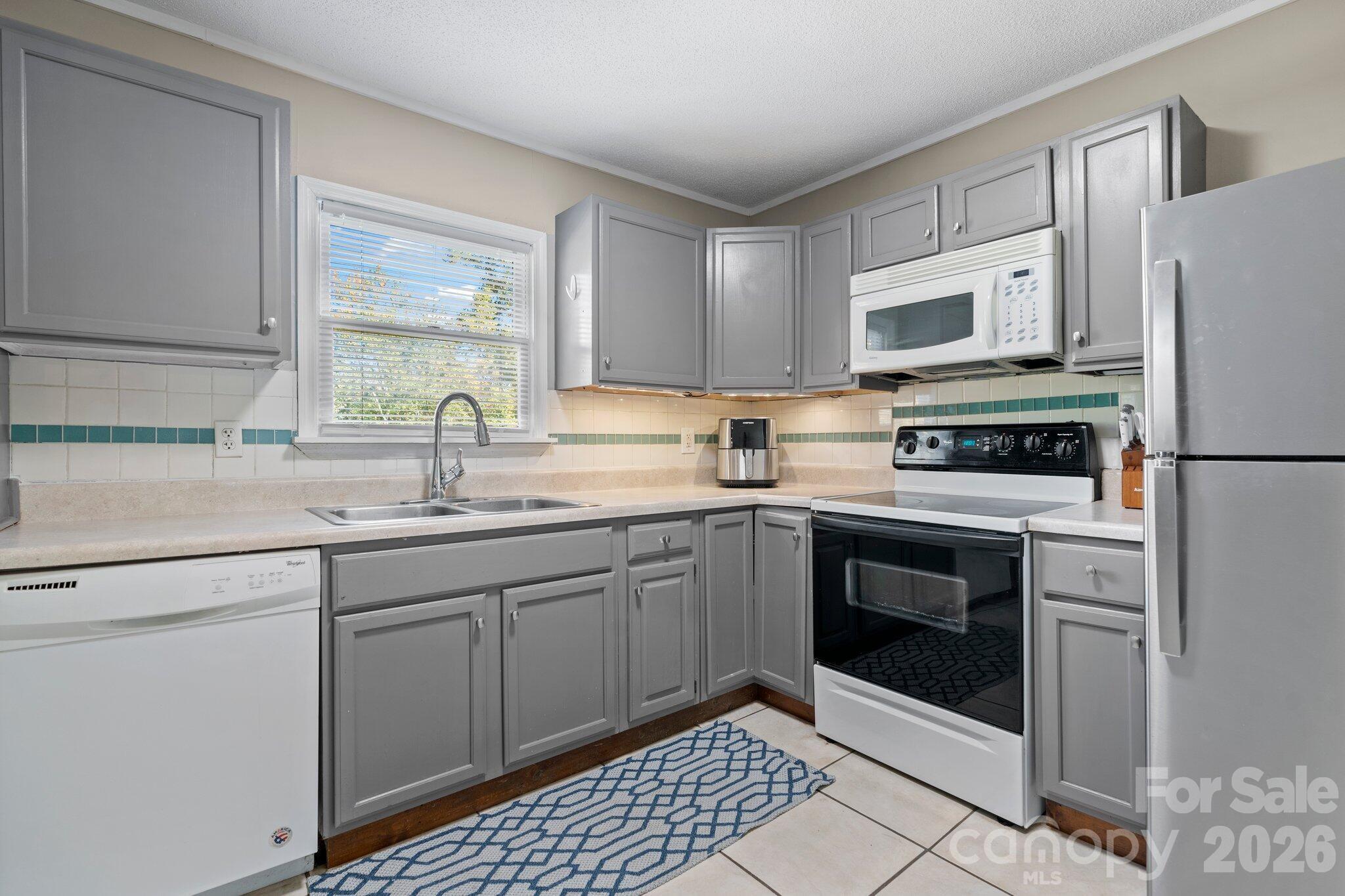 Duplex at 540 Duncan Creek Road, Fletcher, photo 28 of 45
