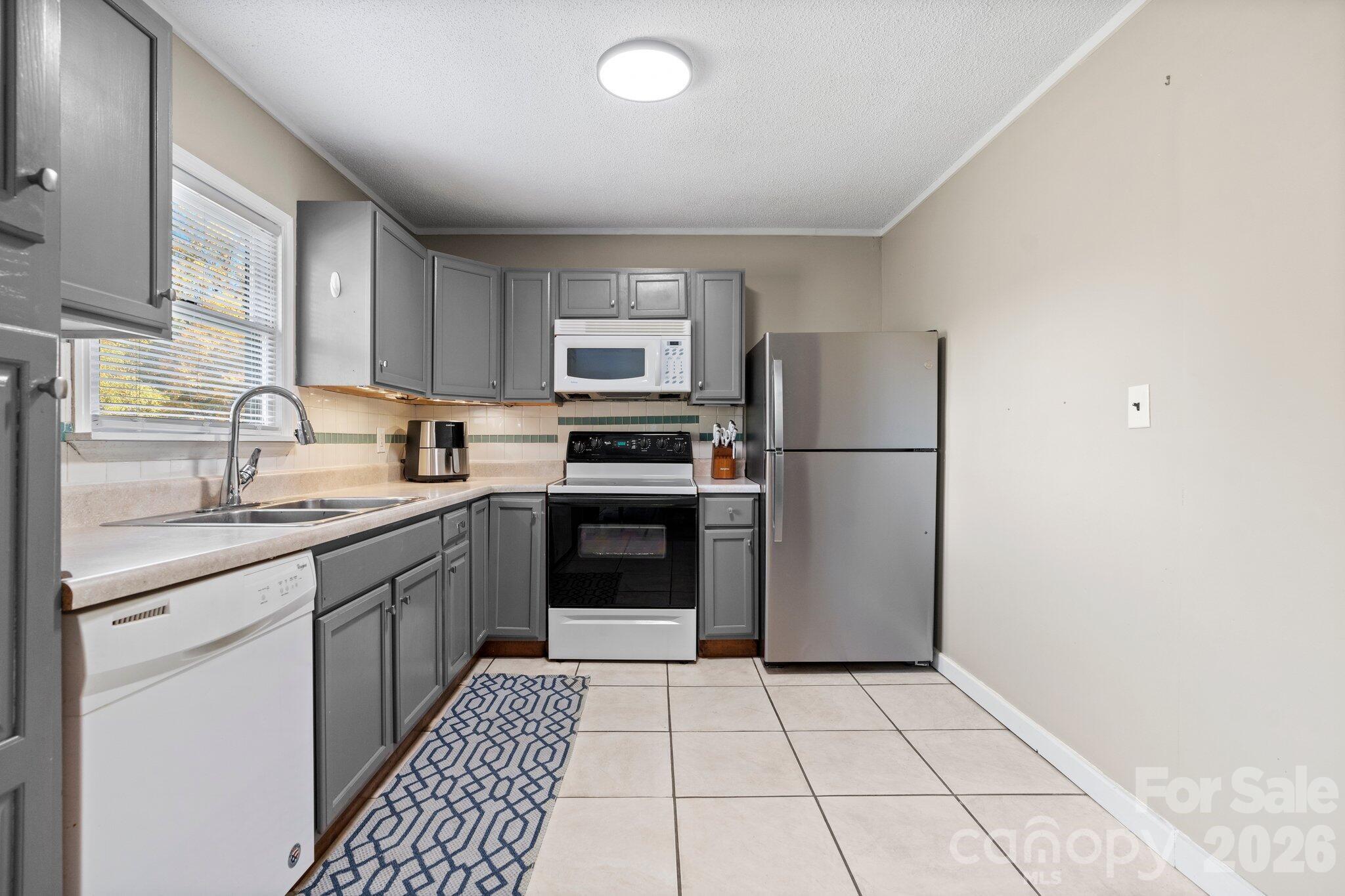 Duplex at 540 Duncan Creek Road, Fletcher, photo 29 of 45