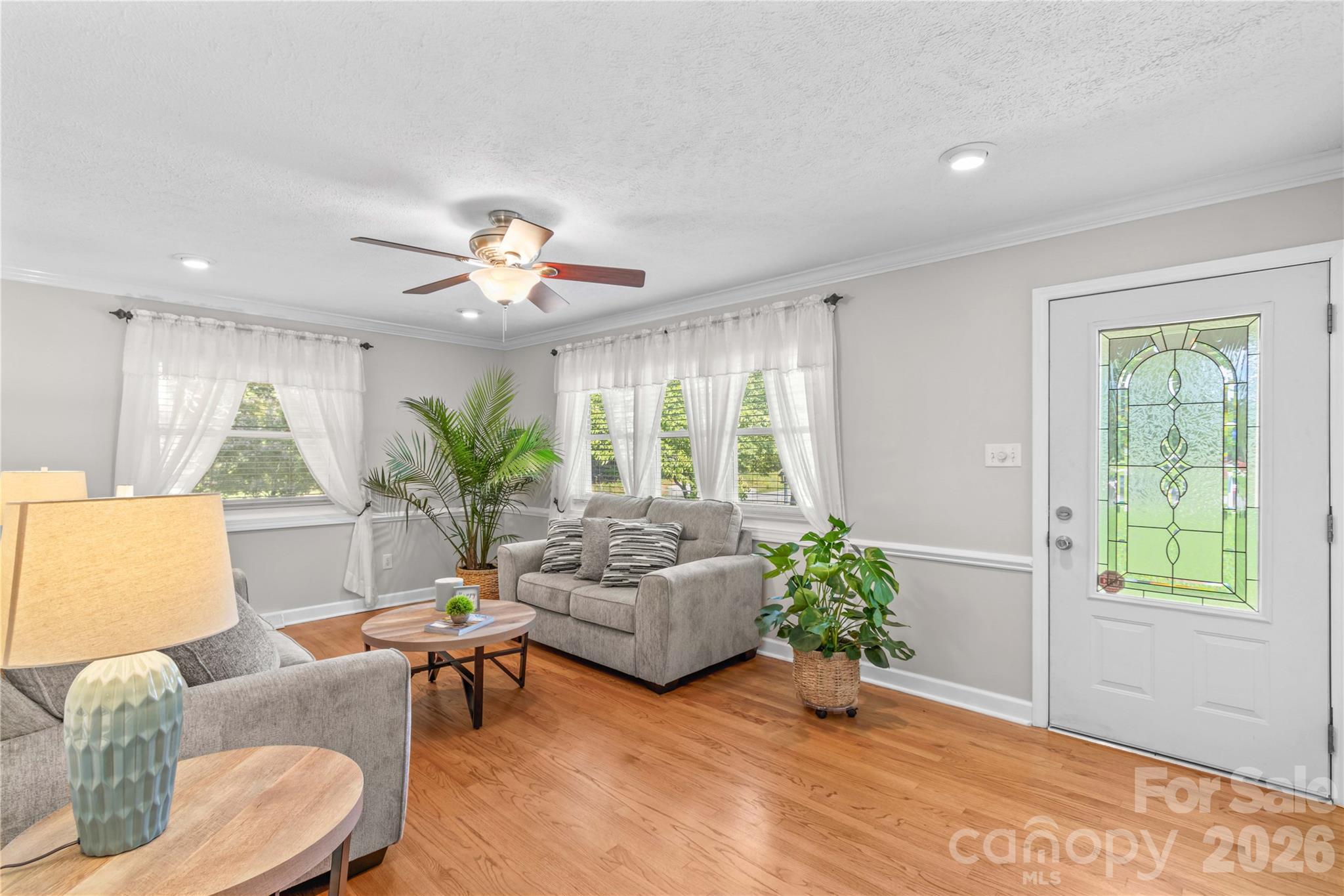 Single Family Residence at 946 Shearers Road, Mooresville, photo 7 of 48