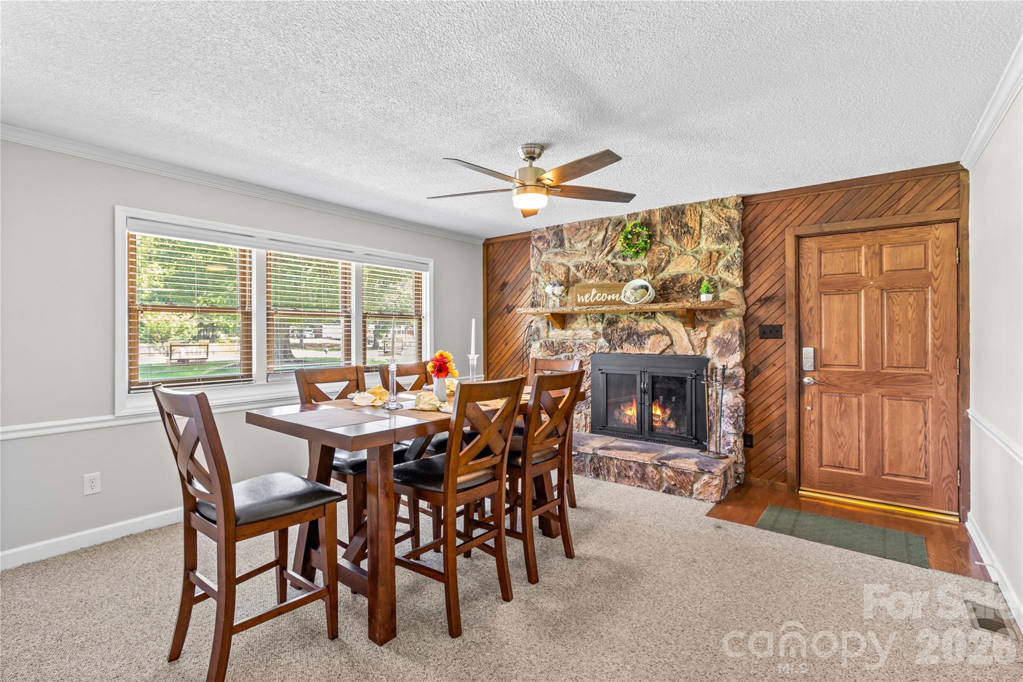 Single Family Residence at 946 Shearers Road, Mooresville, photo 20 of 48