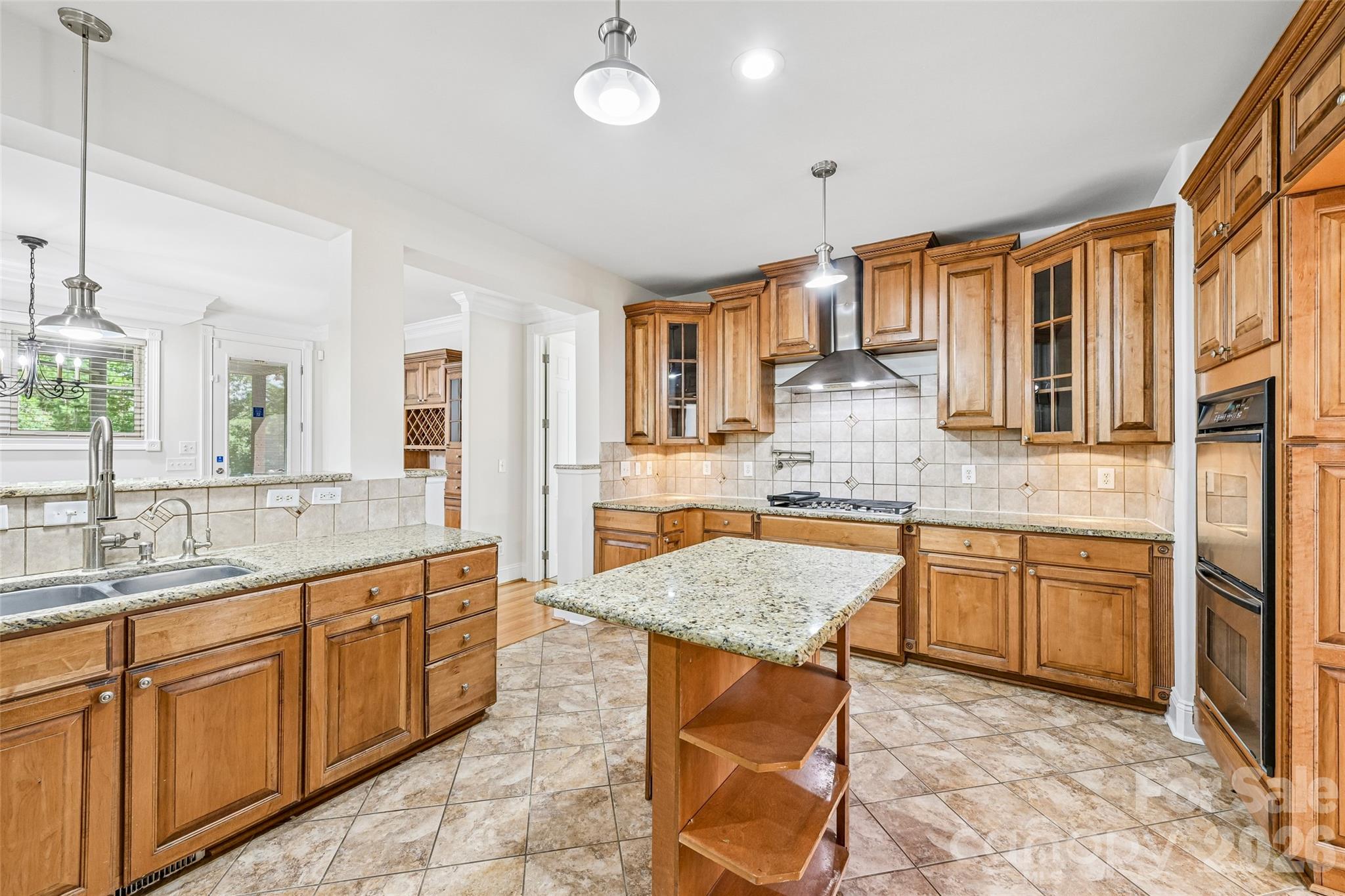 Single Family Residence at 2016 Rocky Stream Road, York, photo 5 of 45