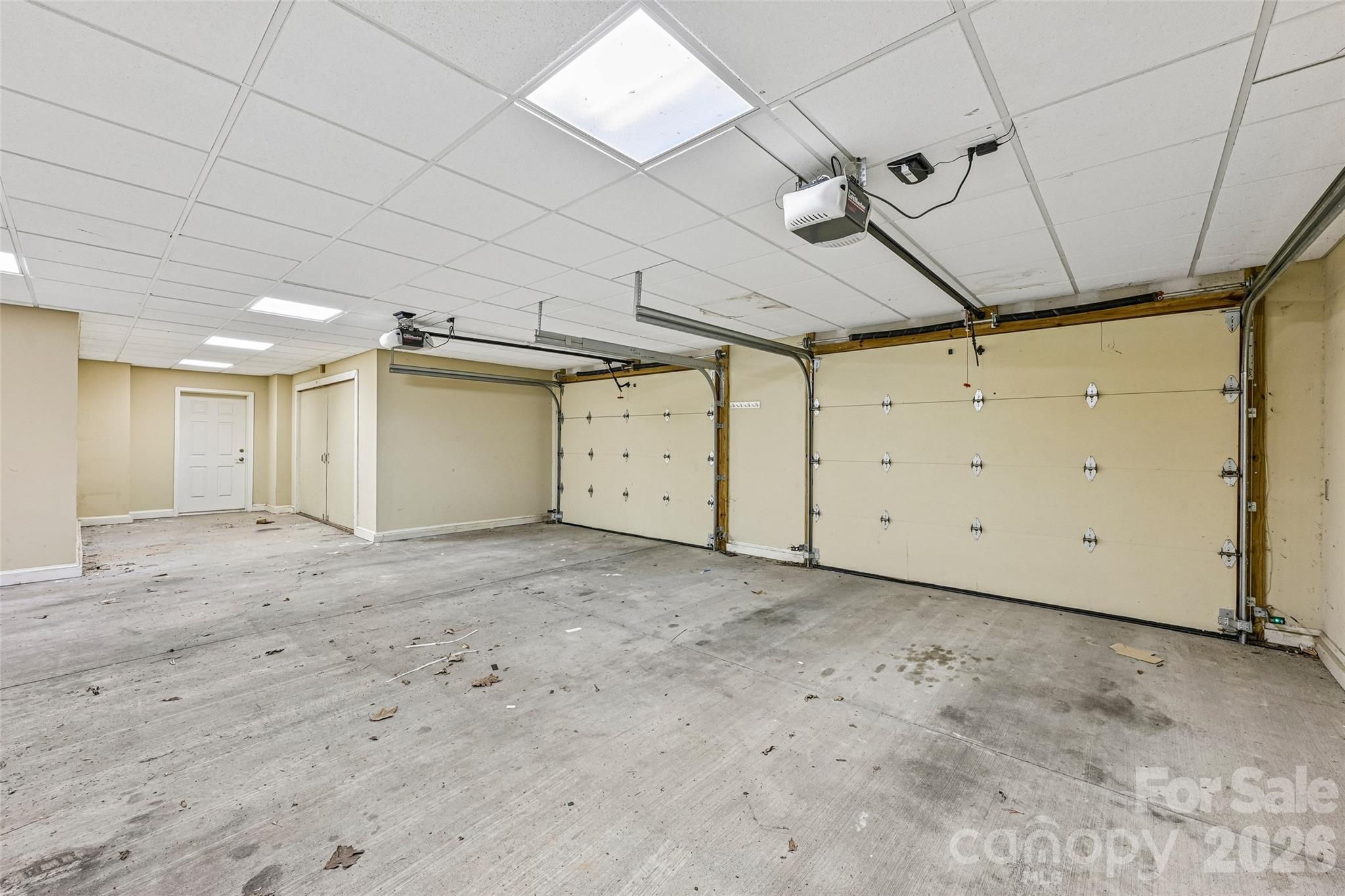 Single Family Residence at 2016 Rocky Stream Road, York, photo 40 of 45