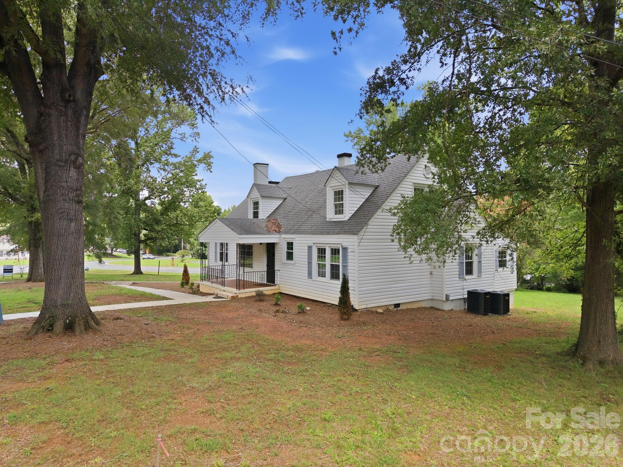 Single Family Residence at 398 Park Road, Albemarle, photo 4 of 45