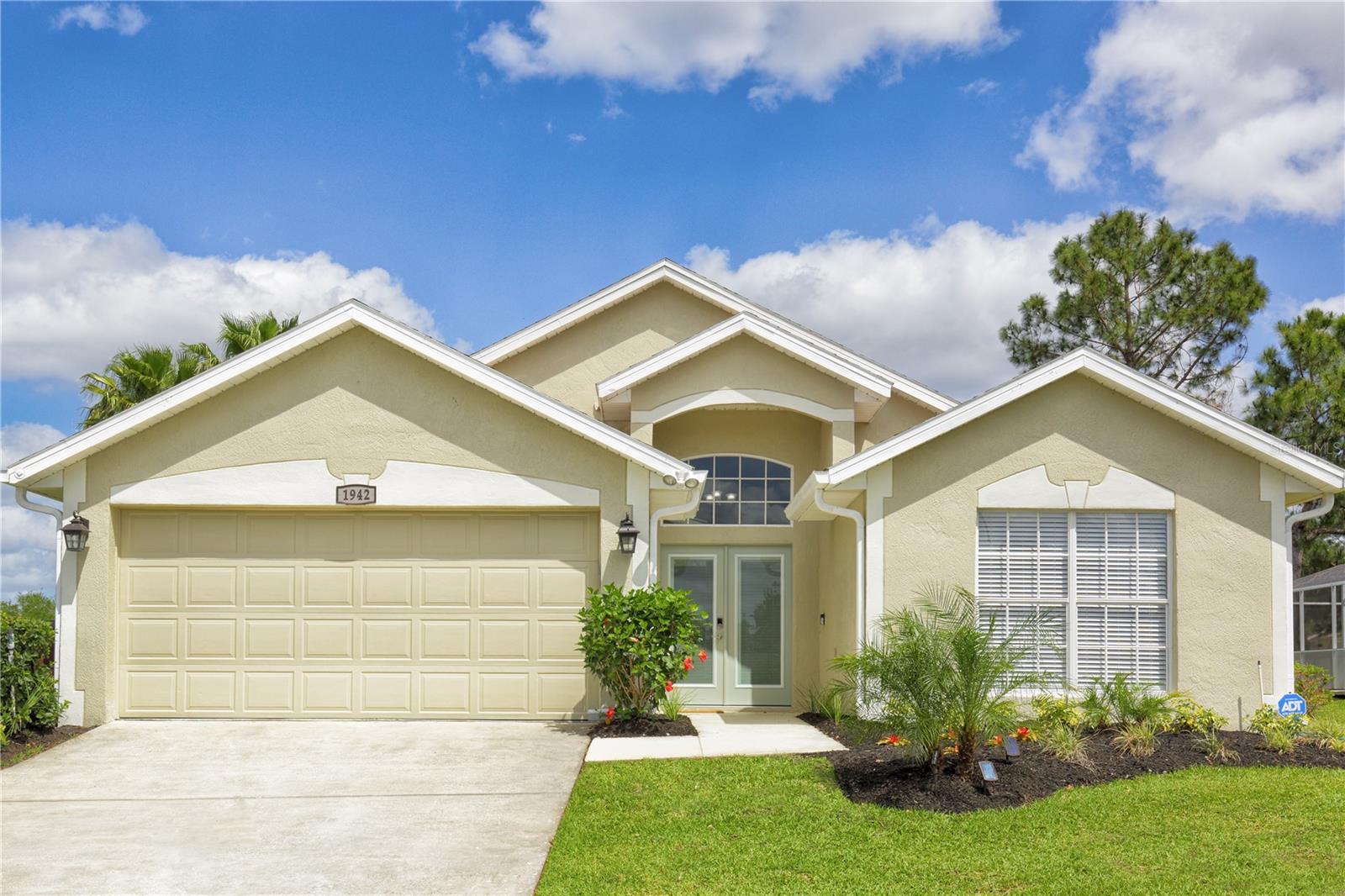 1942 BERMUDA POINTE DR