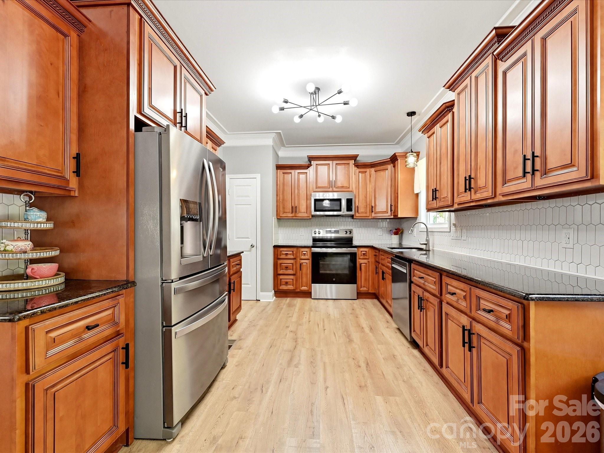 Single Family Residence at 1401 Wall Street, Waxhaw, photo 11 of 45