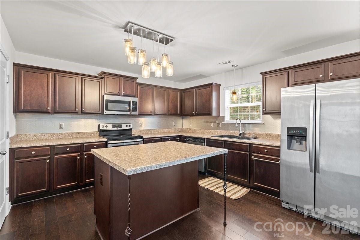 Kitchen - 6066 Benedict Place, Indian Land