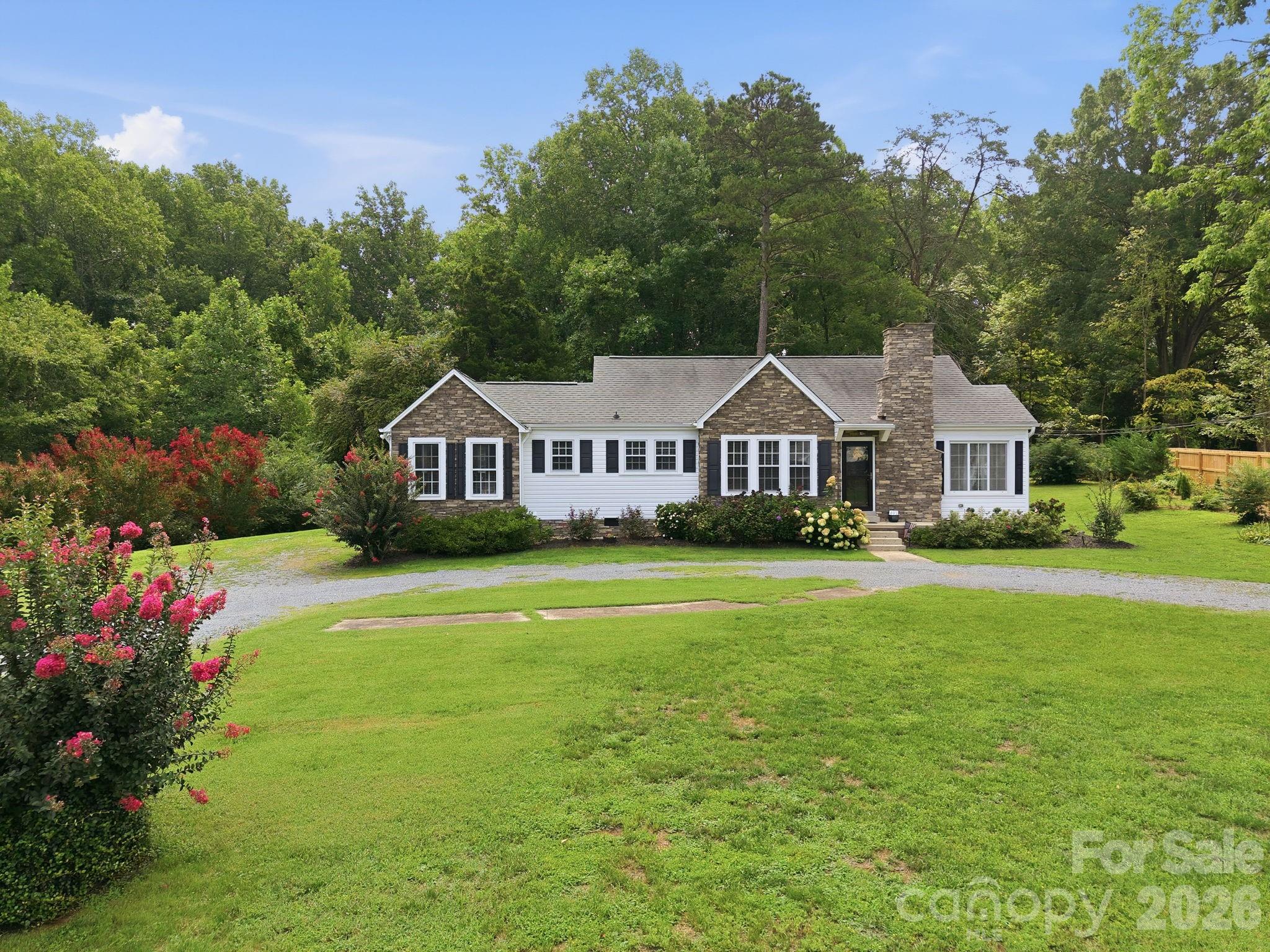 Single Family Residence at 403 W Peeler Street, Salisbury, photo 3 of 48