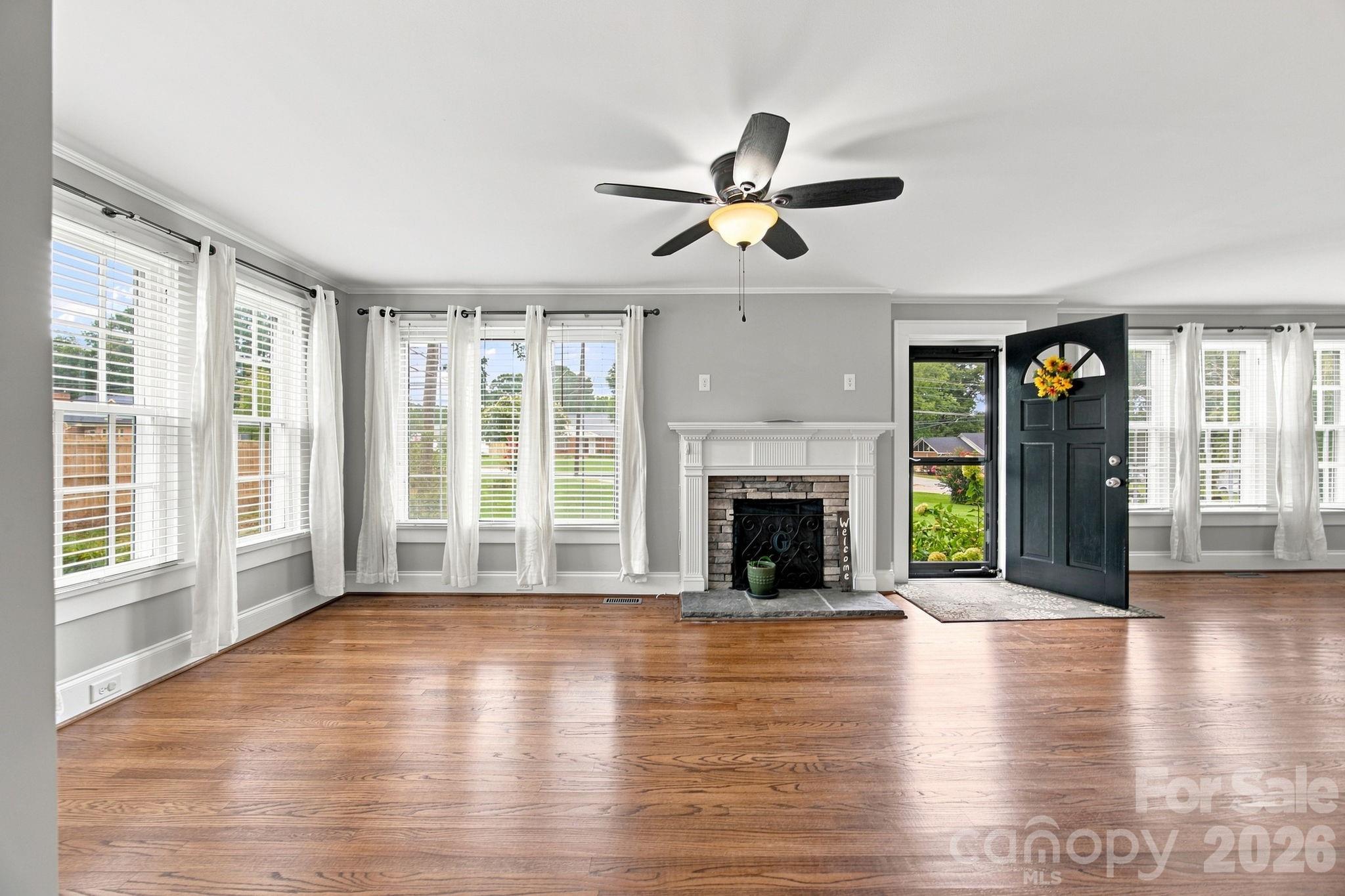 Single Family Residence at 403 W Peeler Street, Salisbury, photo 9 of 48