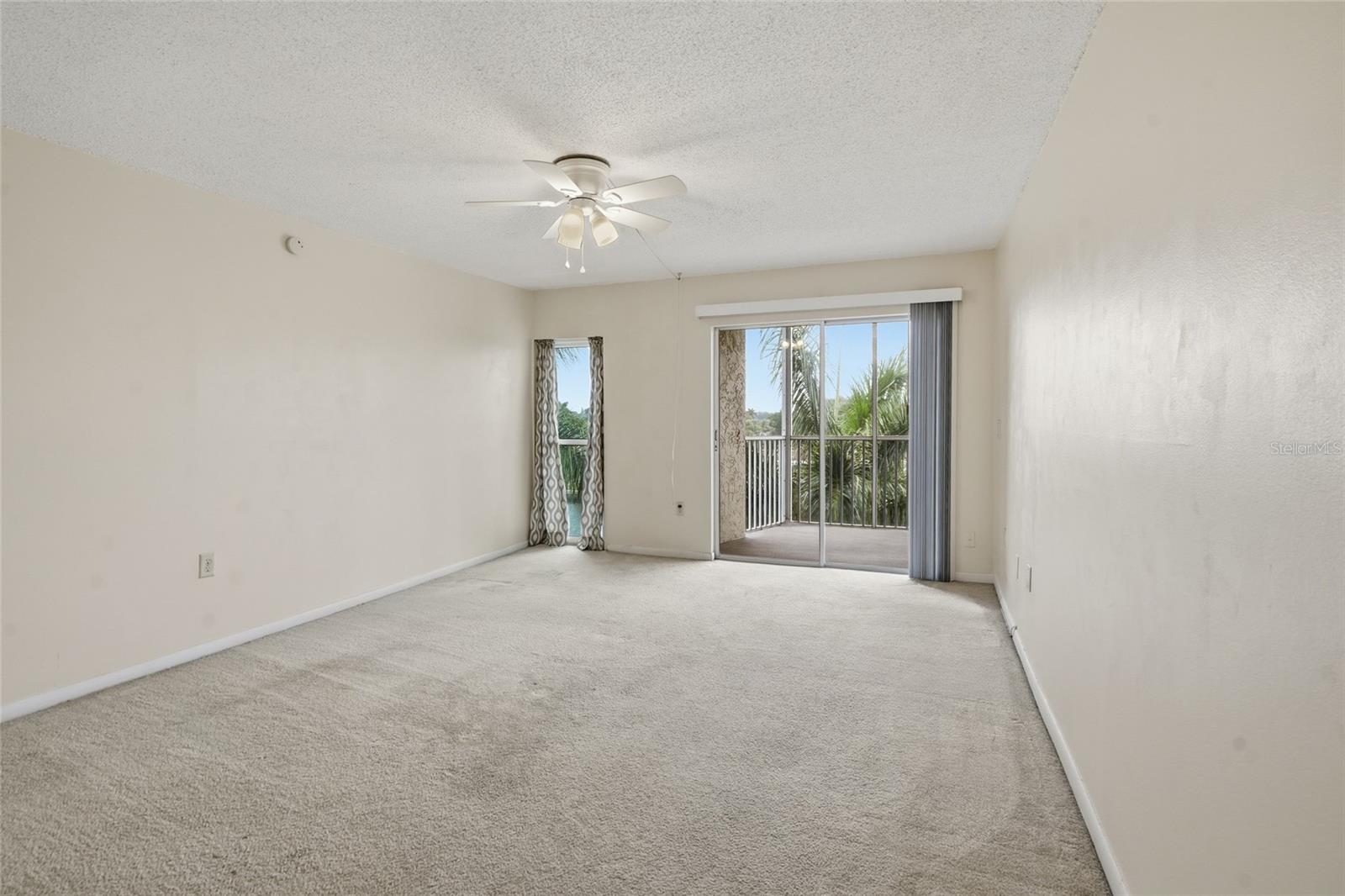 Condominium at 4900 38TH WAY S #404, ST PETERSBURG, photo 10 of 38