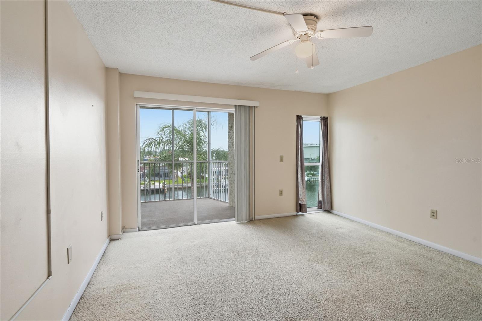 Condominium at 4900 38TH WAY S #404, ST PETERSBURG, photo 18 of 38