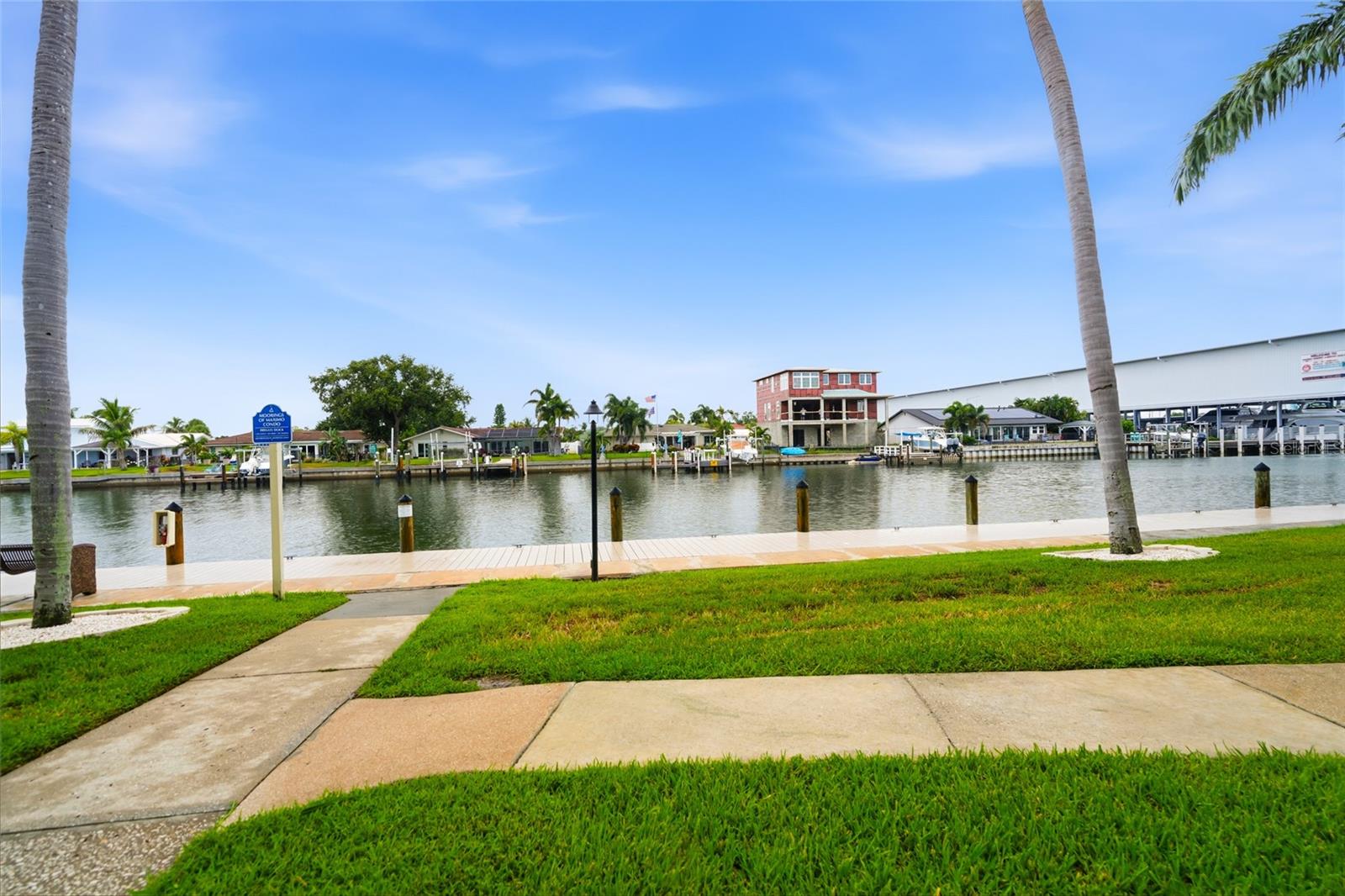 Condominium at 4900 38TH WAY S #404, ST PETERSBURG, photo 22 of 38