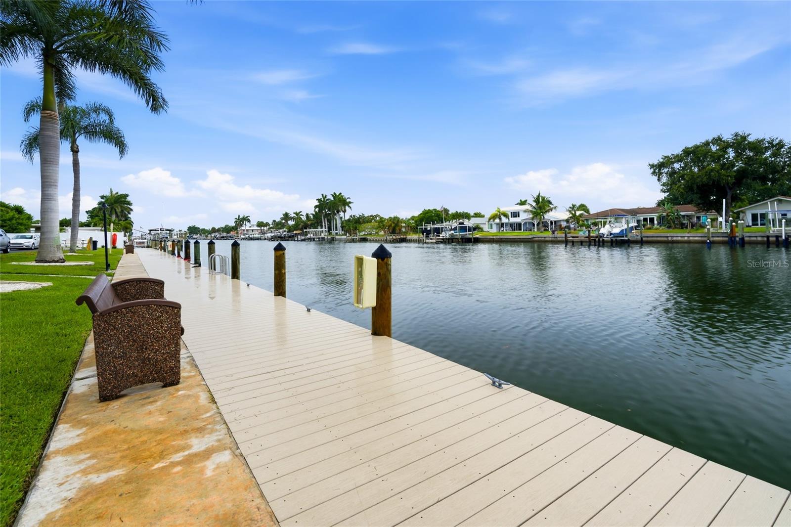 Condominium at 4900 38TH WAY S #404, ST PETERSBURG, photo 23 of 38