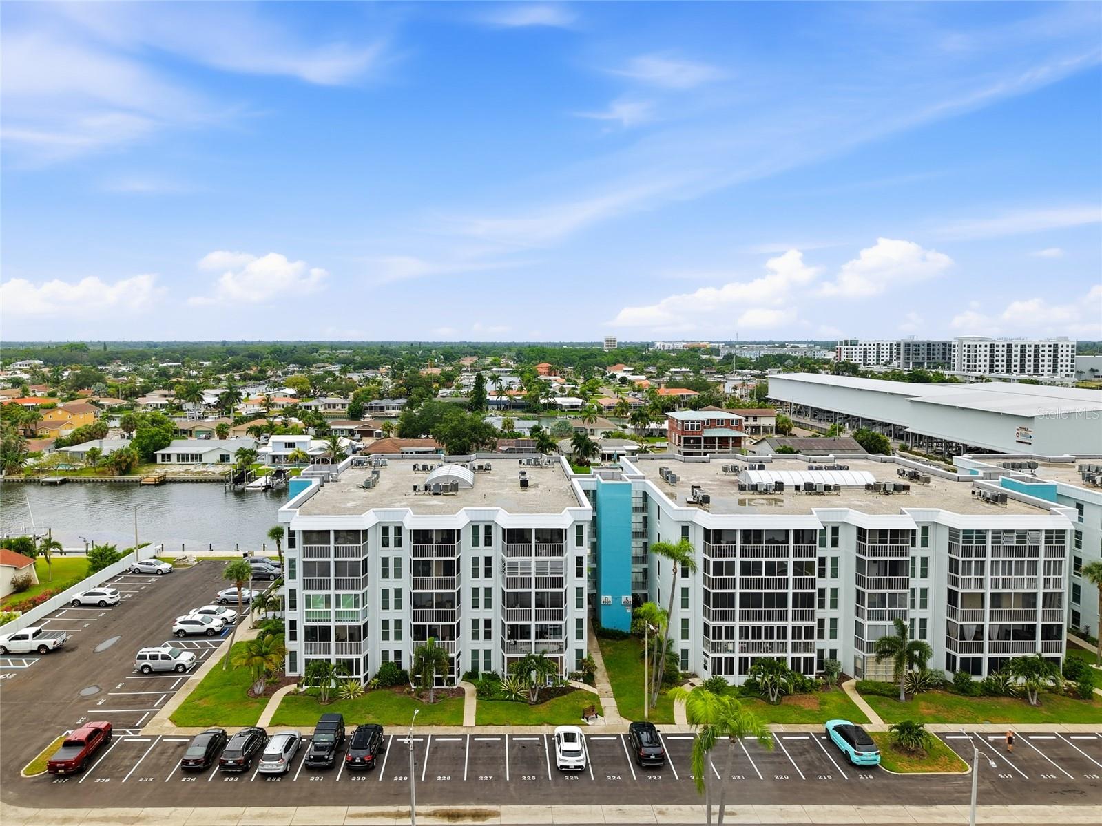 Condominium at 4900 38TH WAY S #404, ST PETERSBURG, photo 31 of 38