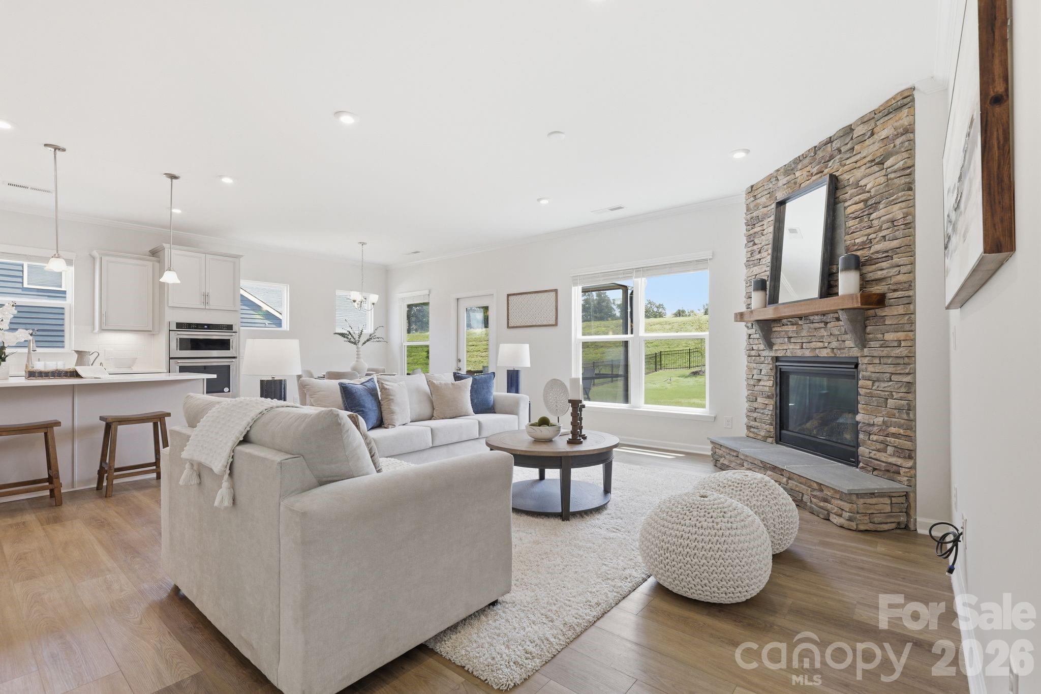 Single Family Residence at 13704 Berkley Avenue, Huntersville, photo 10 of 44