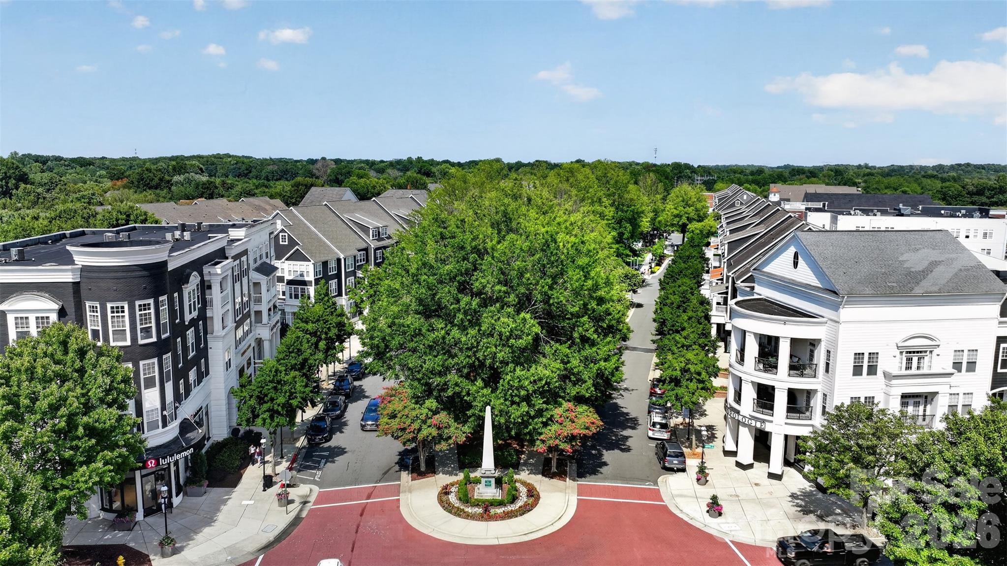 Enjoy Birkdale Village! - 15829 Trenton Place Road, Huntersville