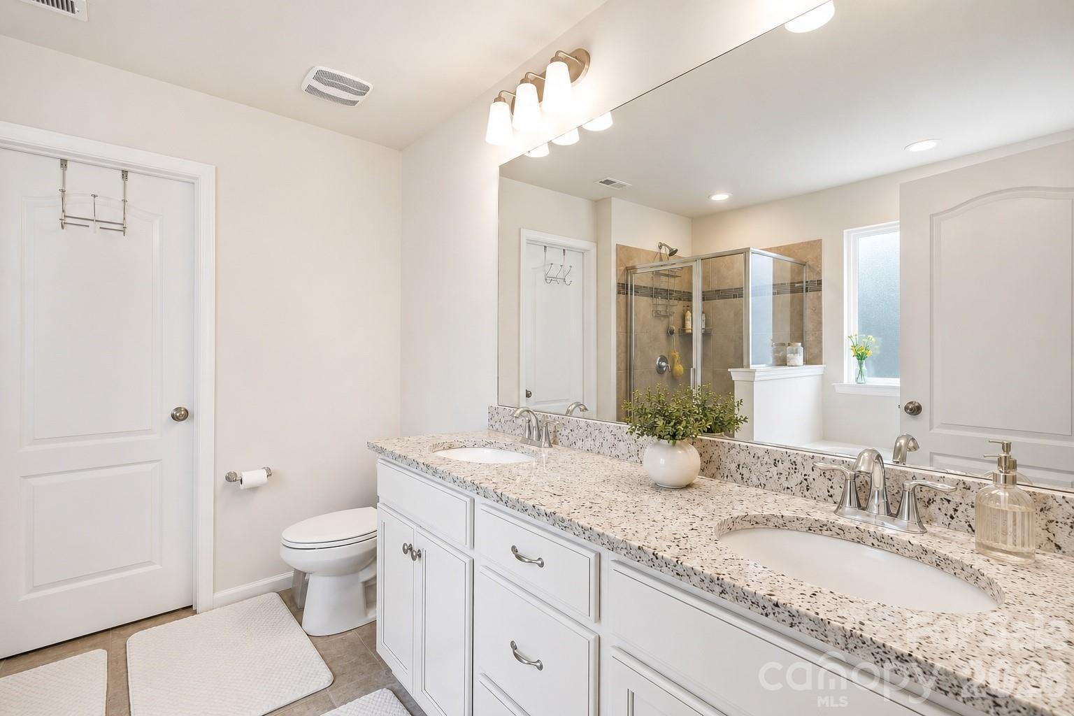 Single Family Residence at 2018 Killian Creek Drive, Denver, photo 15 of 28