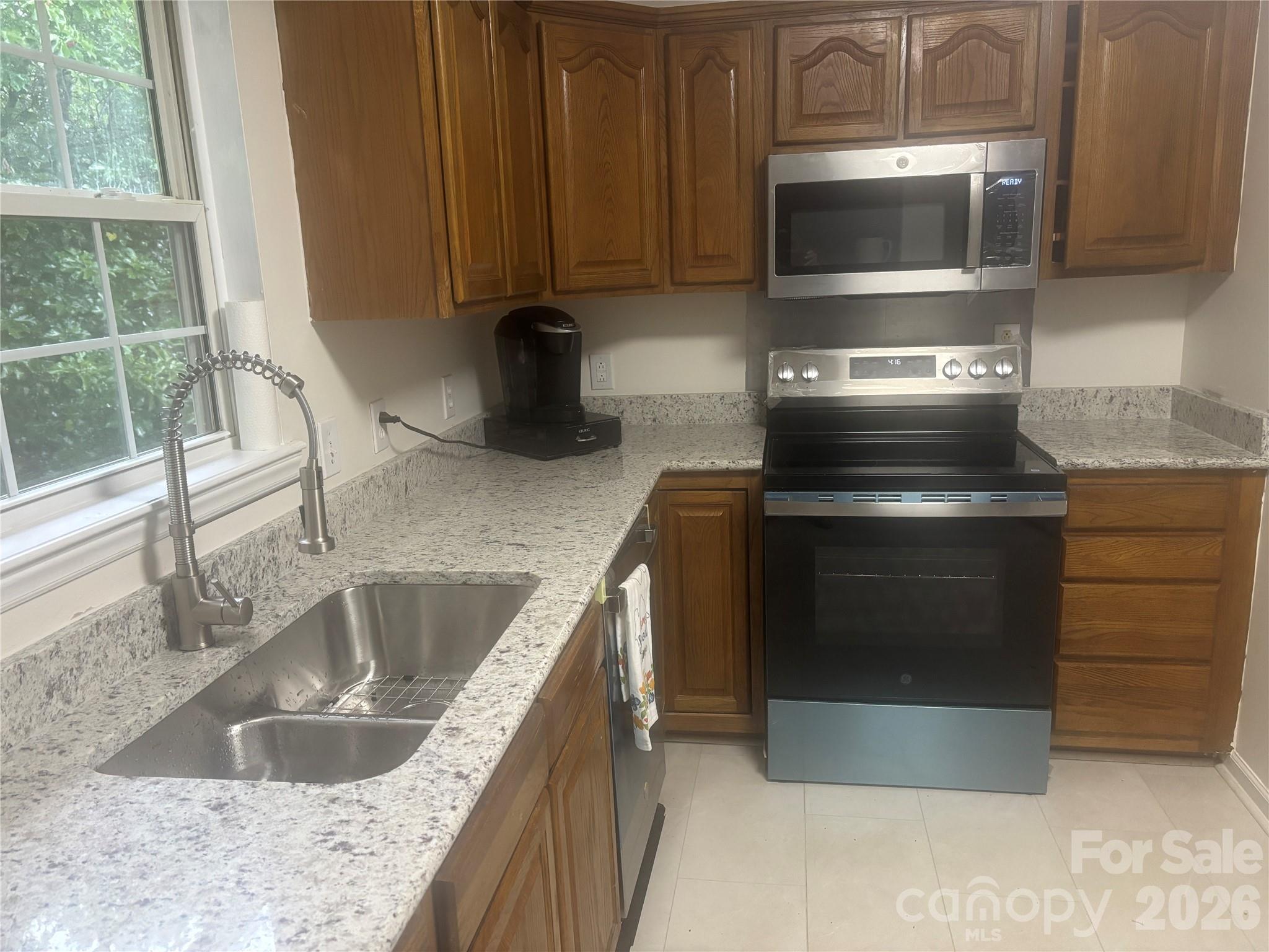 Single Family Residence at 5164 Ralph Winchester Road, Lenoir, photo 7 of 22
