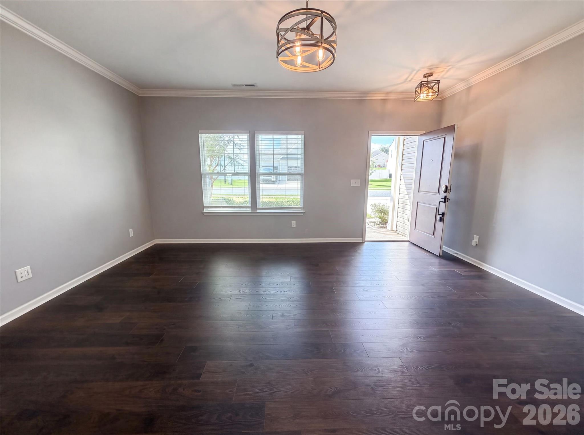 Single Family Residence at 2618 Courtland Drive, Clover, photo 6 of 17
