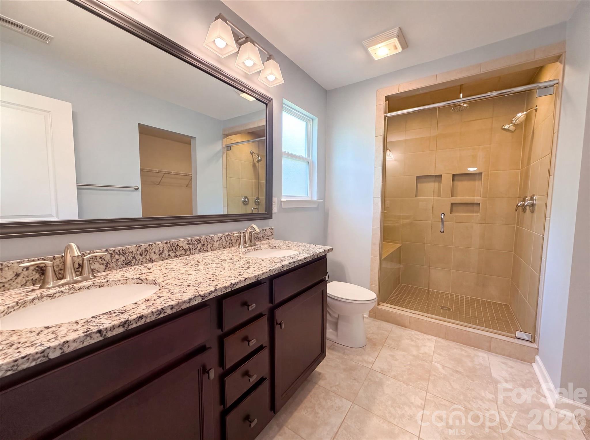 Single Family Residence at 2618 Courtland Drive, Clover, photo 10 of 17