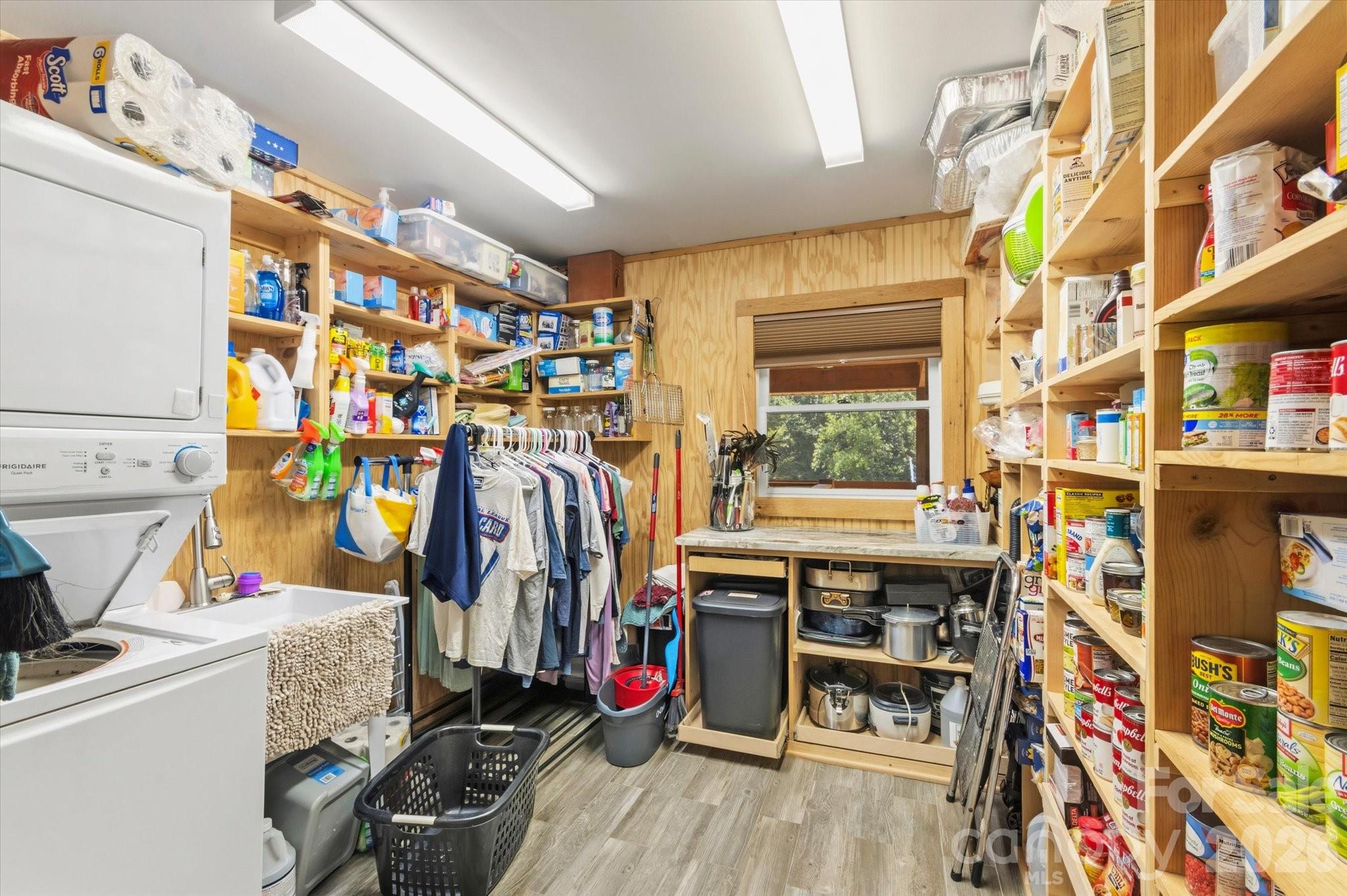 Laundry room with pantry - 2533 Coopers Creek Road, Bryson City