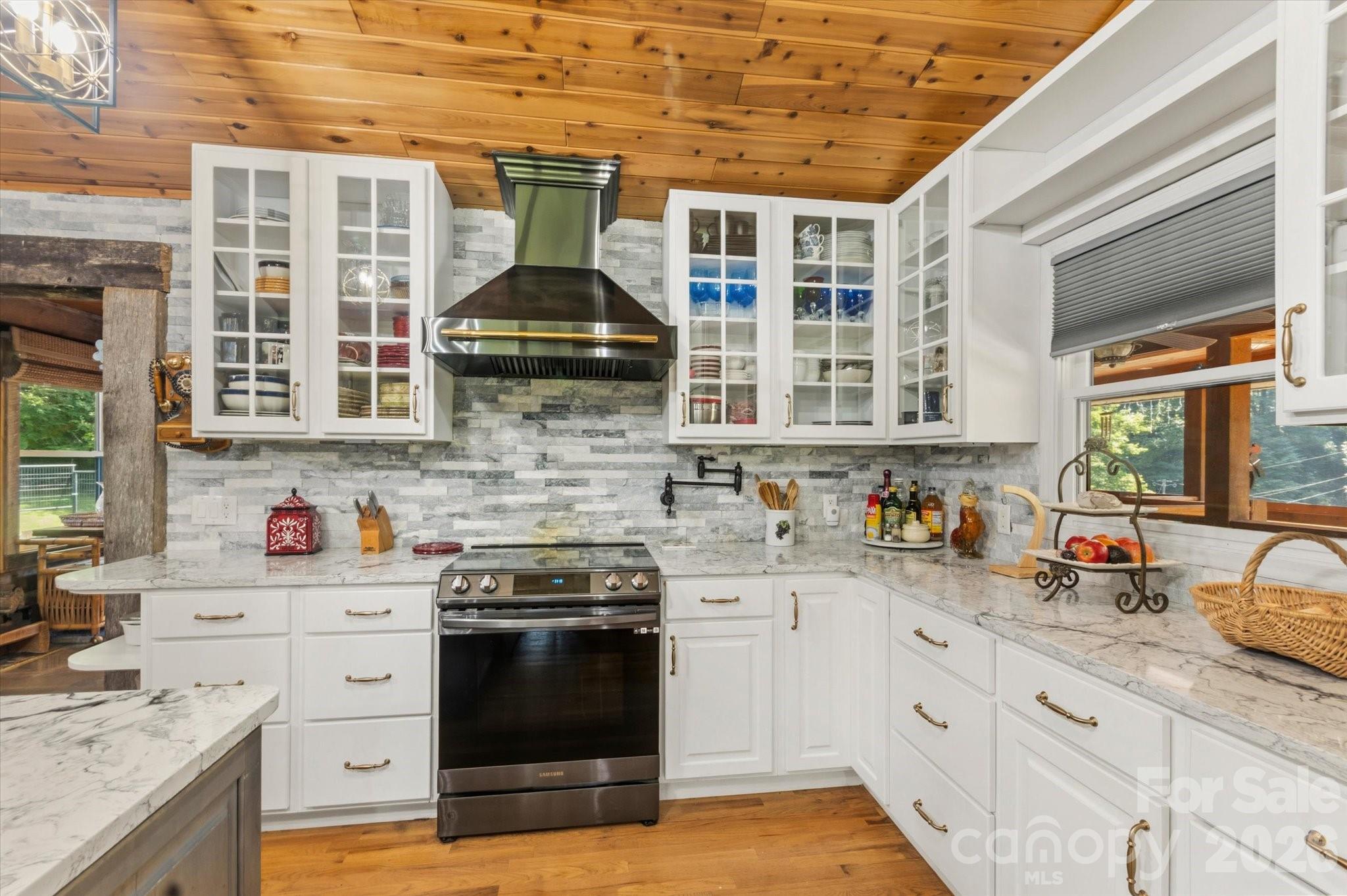 Kitchen - 2533 Coopers Creek Road, Bryson City