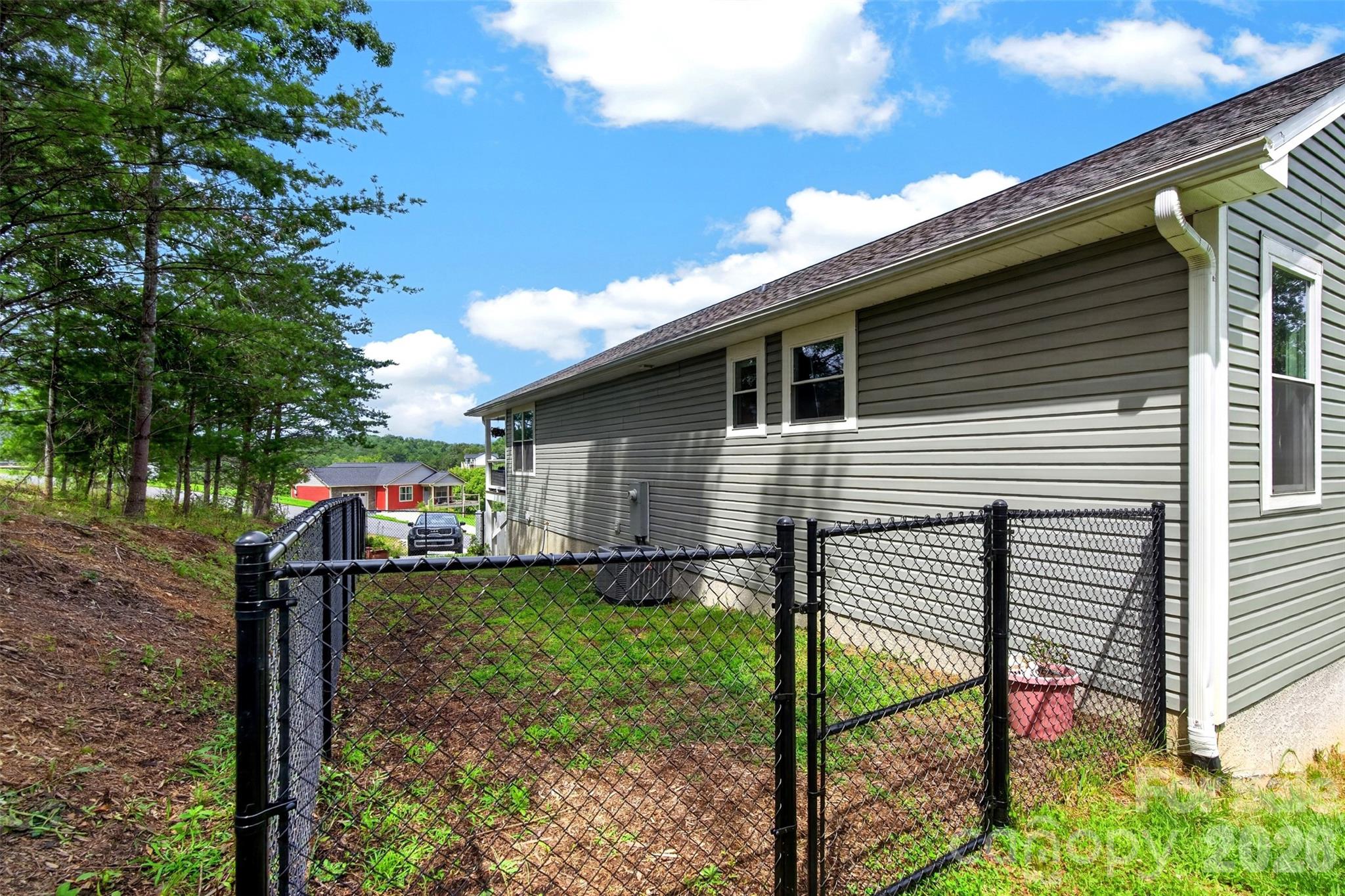Single Family Residence at 932 Morlin Acres Drive, Marshall, photo 42 of 47