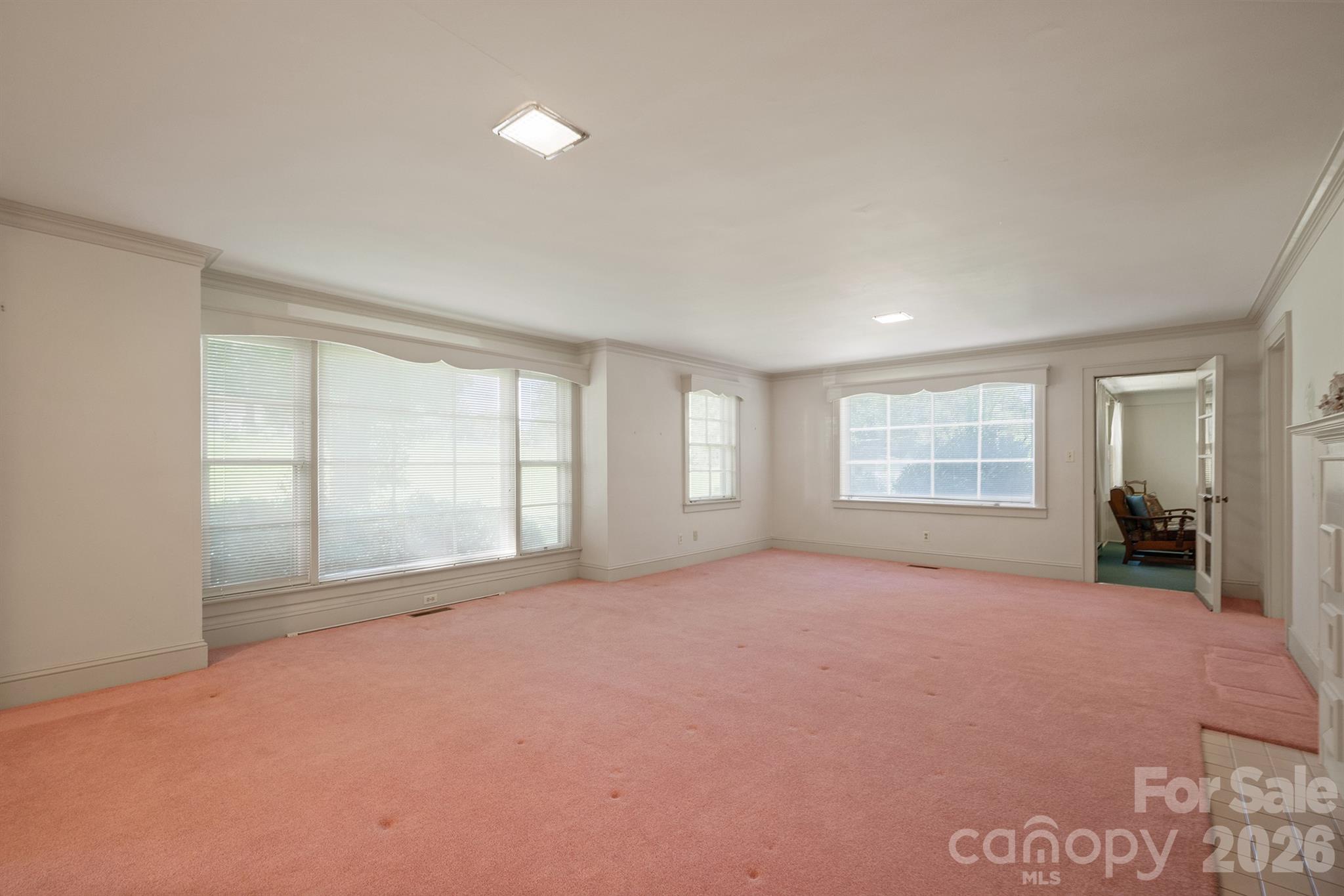 Single Family Residence at 17 E Murray Street, Maiden, photo 15 of 33