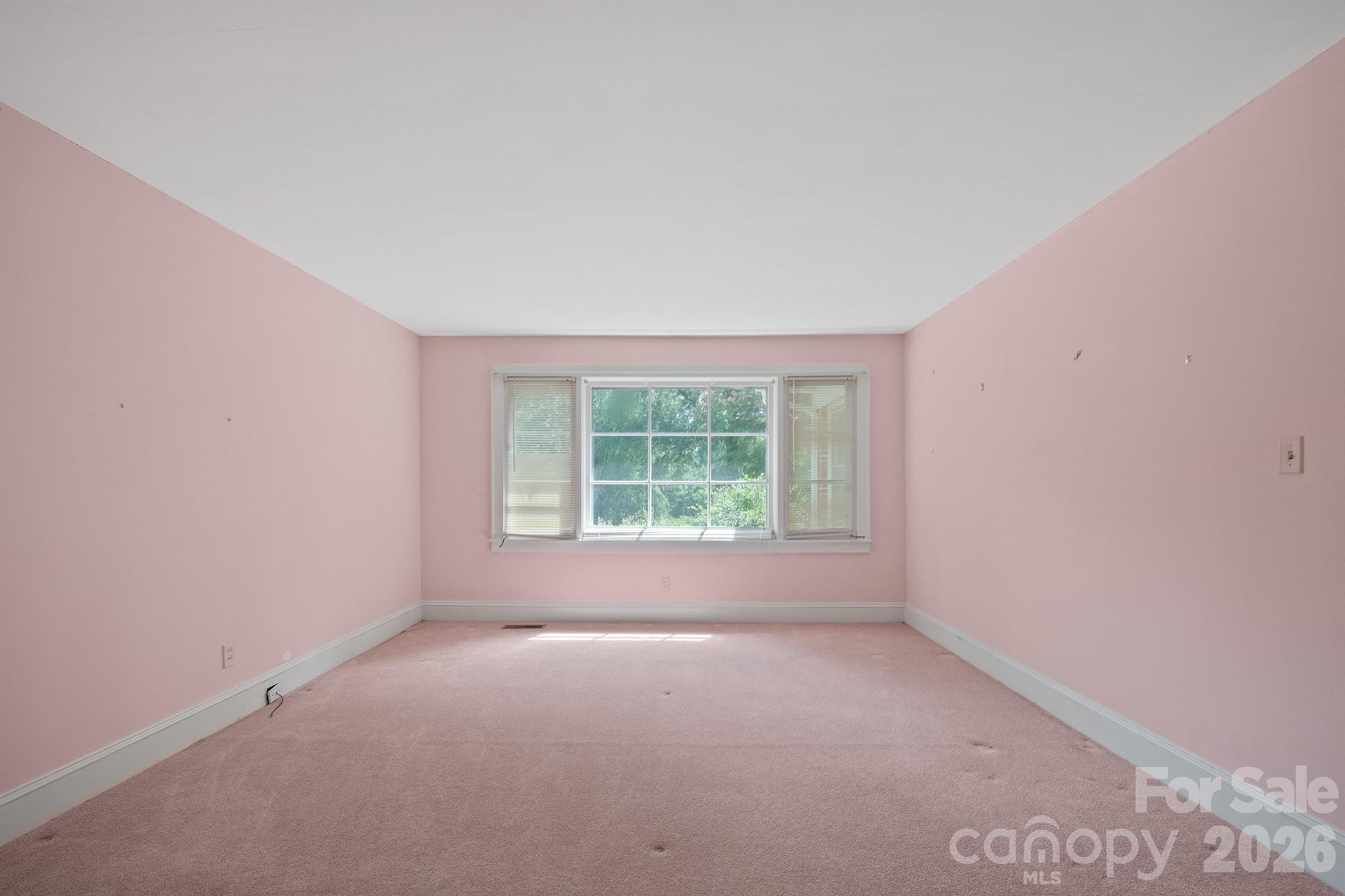 Single Family Residence at 17 E Murray Street, Maiden, photo 25 of 33