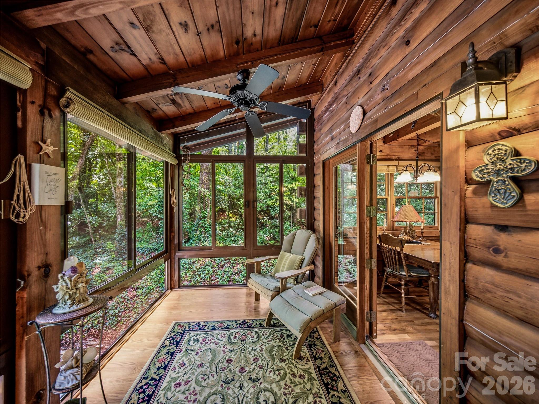 Watch the sunrise from your sunroom - 696 Top Of The Mountain Road, Hendersonville