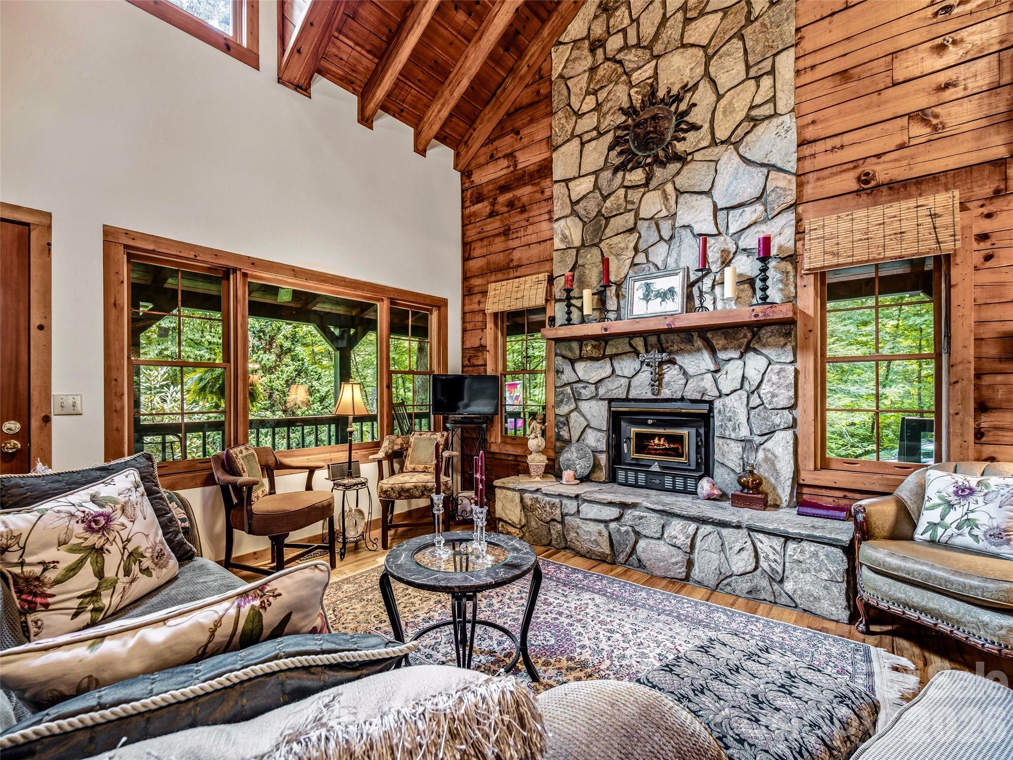 Single Family Residence at 696 Top Of The Mountain Road, Hendersonville, photo 10 of 41