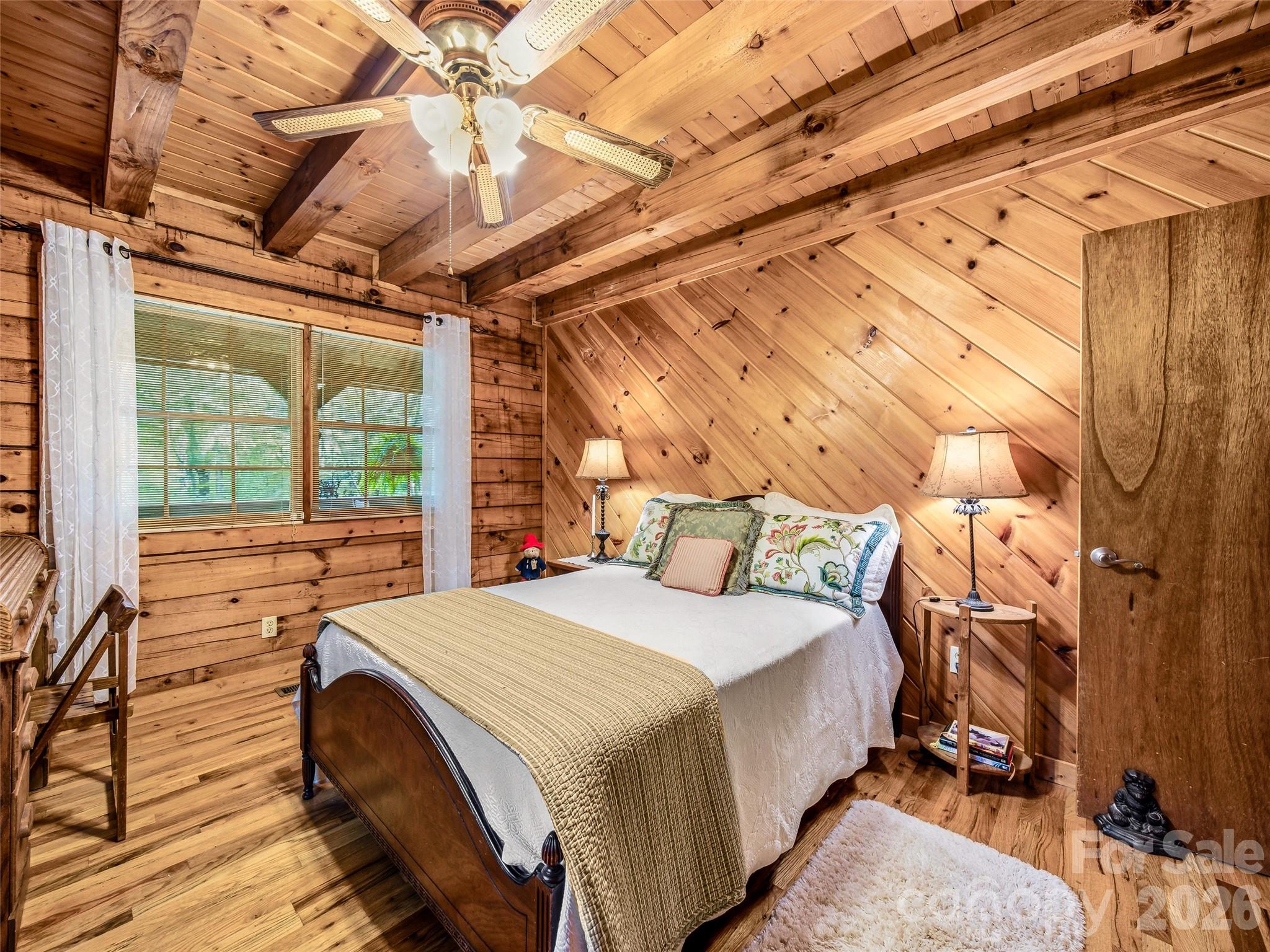 Single Family Residence at 696 Top Of The Mountain Road, Hendersonville, photo 16 of 41