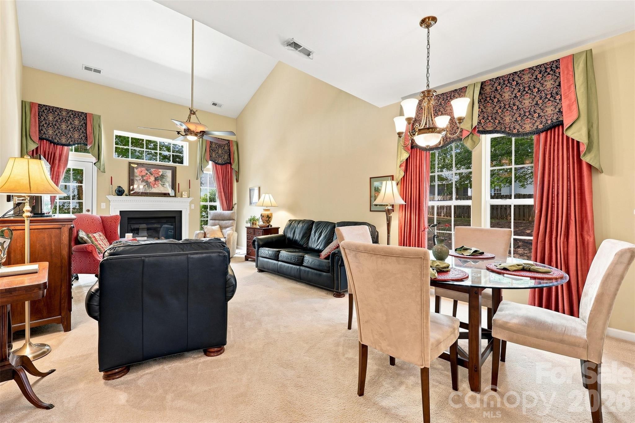 Townhouse at 206 Horizon Circle, Rock Hill, photo 9 of 47