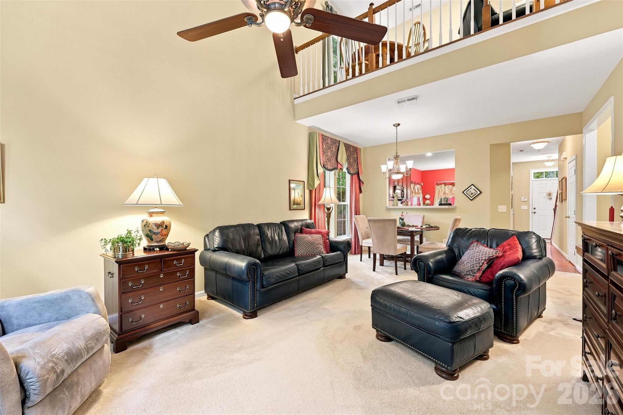 Vaulted ceilings and loft above - 206 Horizon Circle, Rock Hill