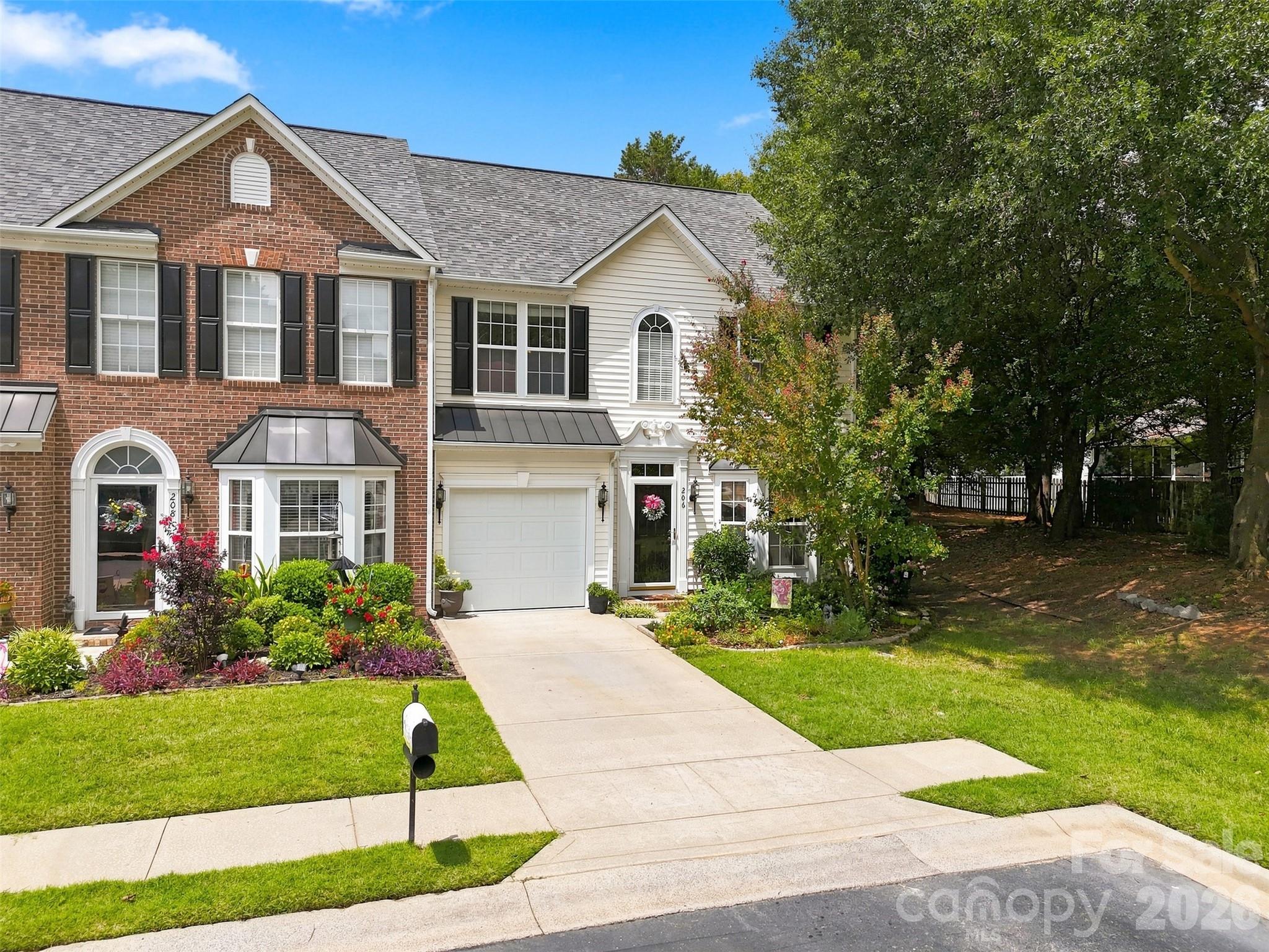 Townhouse at 206 Horizon Circle, Rock Hill, photo 36 of 47