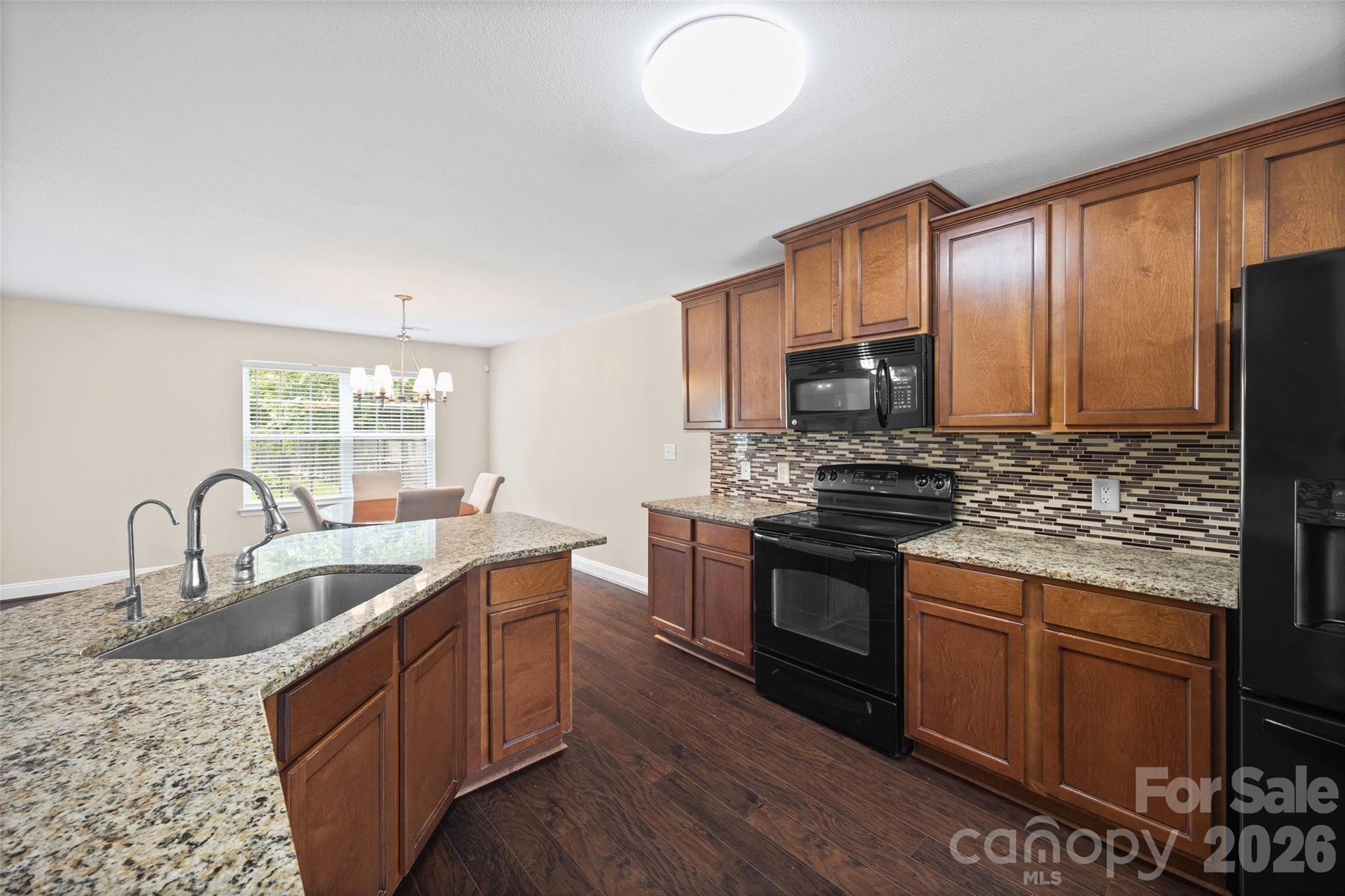 Single Family Residence at 848 Estuary Court, Rock Hill, photo 8 of 37