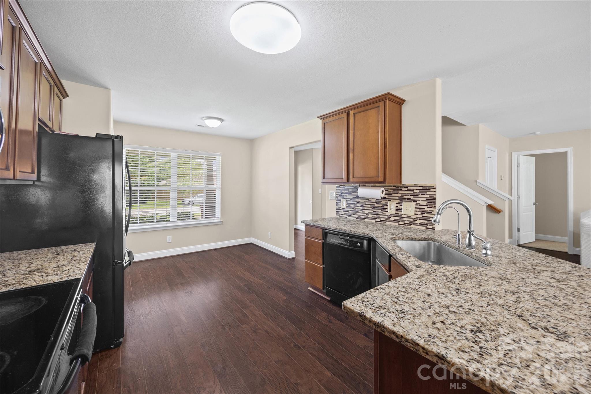 Single Family Residence at 848 Estuary Court, Rock Hill, photo 9 of 37