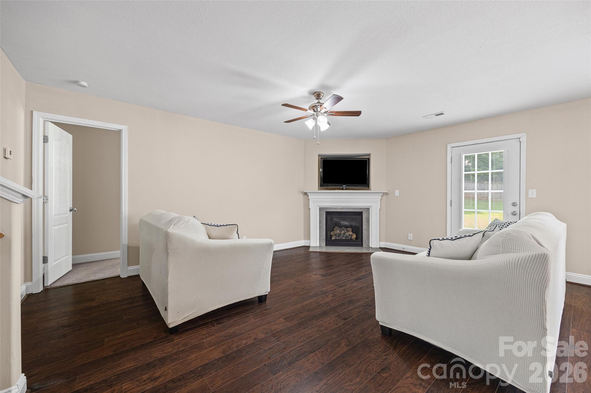 Single Family Residence at 848 Estuary Court, Rock Hill, photo 13 of 37