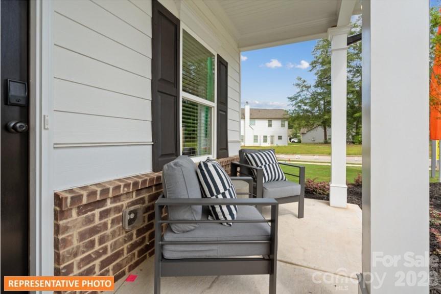 Single Family Residence at 1711 N Rankin Avenue, Newton, photo 2 of 28