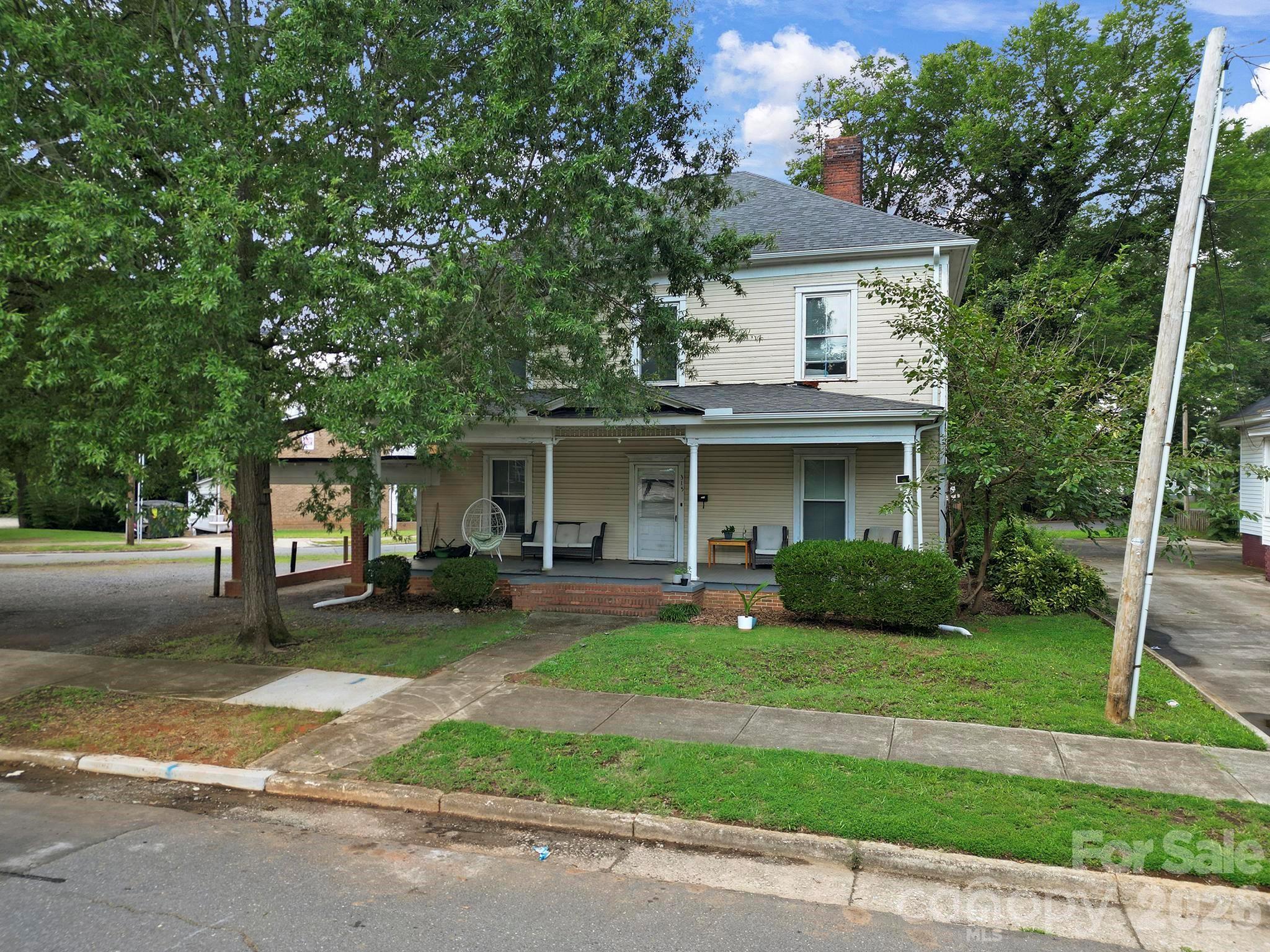 Fourplex at 315 Park Avenue, Rock Hill, photo 2 of 26