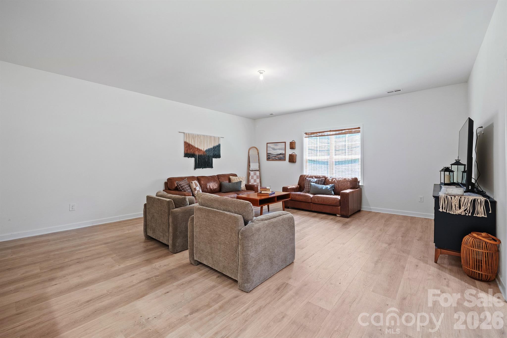 Single Family Residence at 2976 Walter Drive NW, Concord, photo 18 of 23