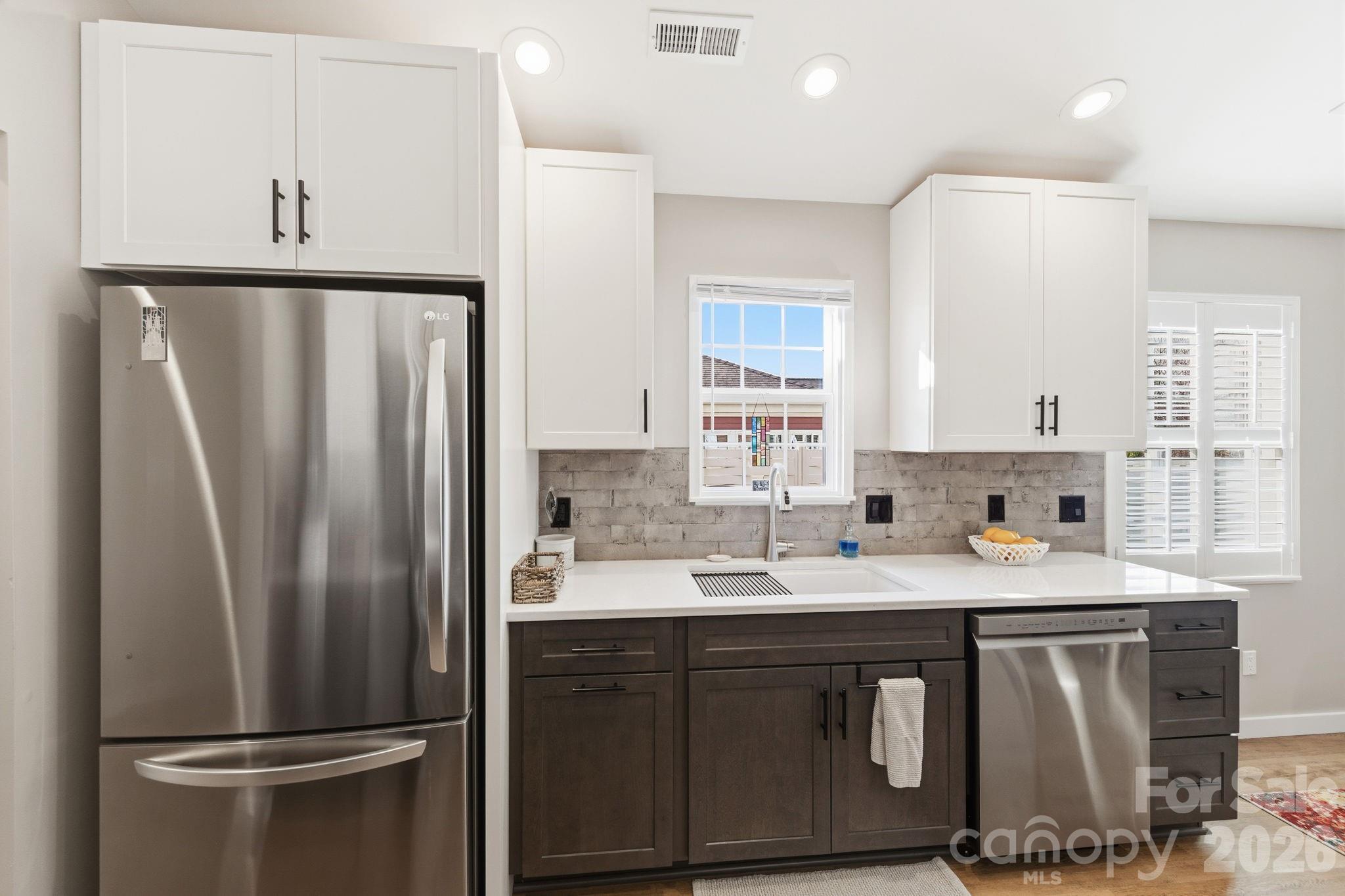 Townhouse at 11-C Heather Way, Candler, photo 5 of 40