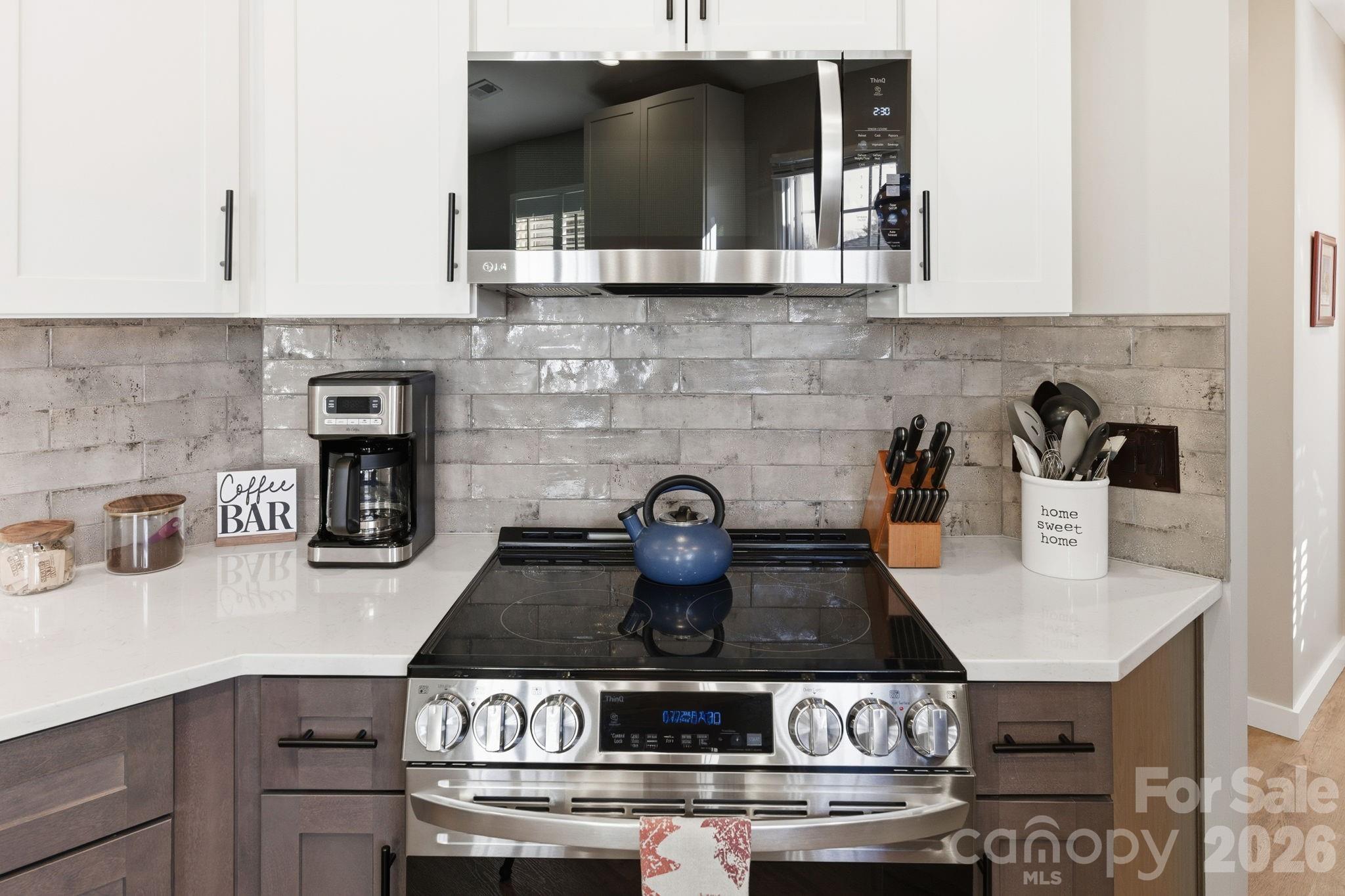 Townhouse at 11-C Heather Way, Candler, photo 6 of 40